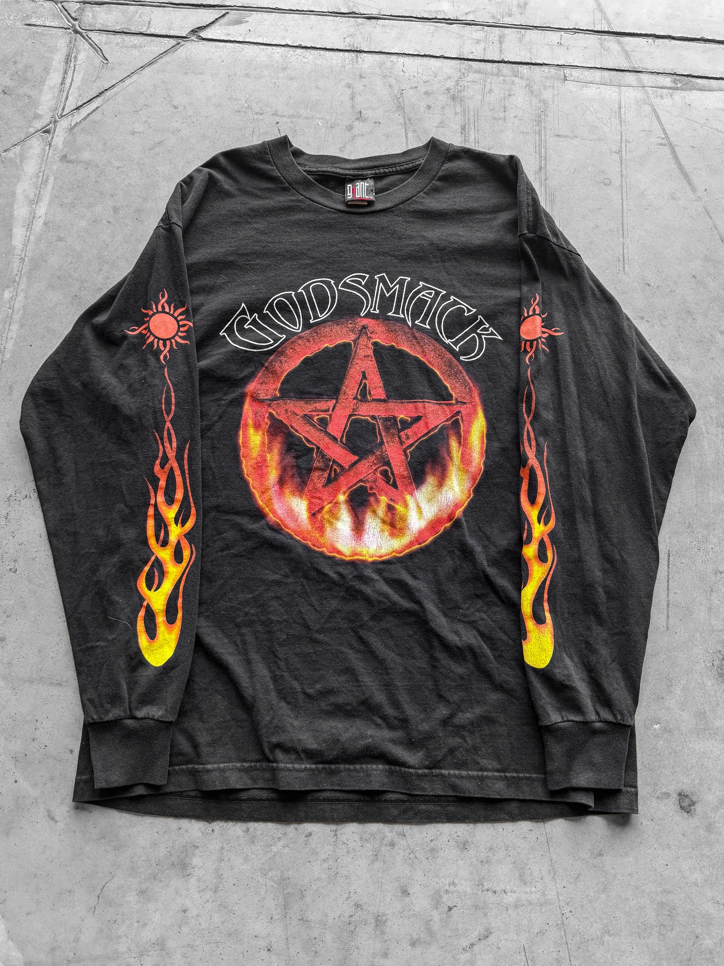 Vintage 2000s Godsmack Long Sleeve Band Tee