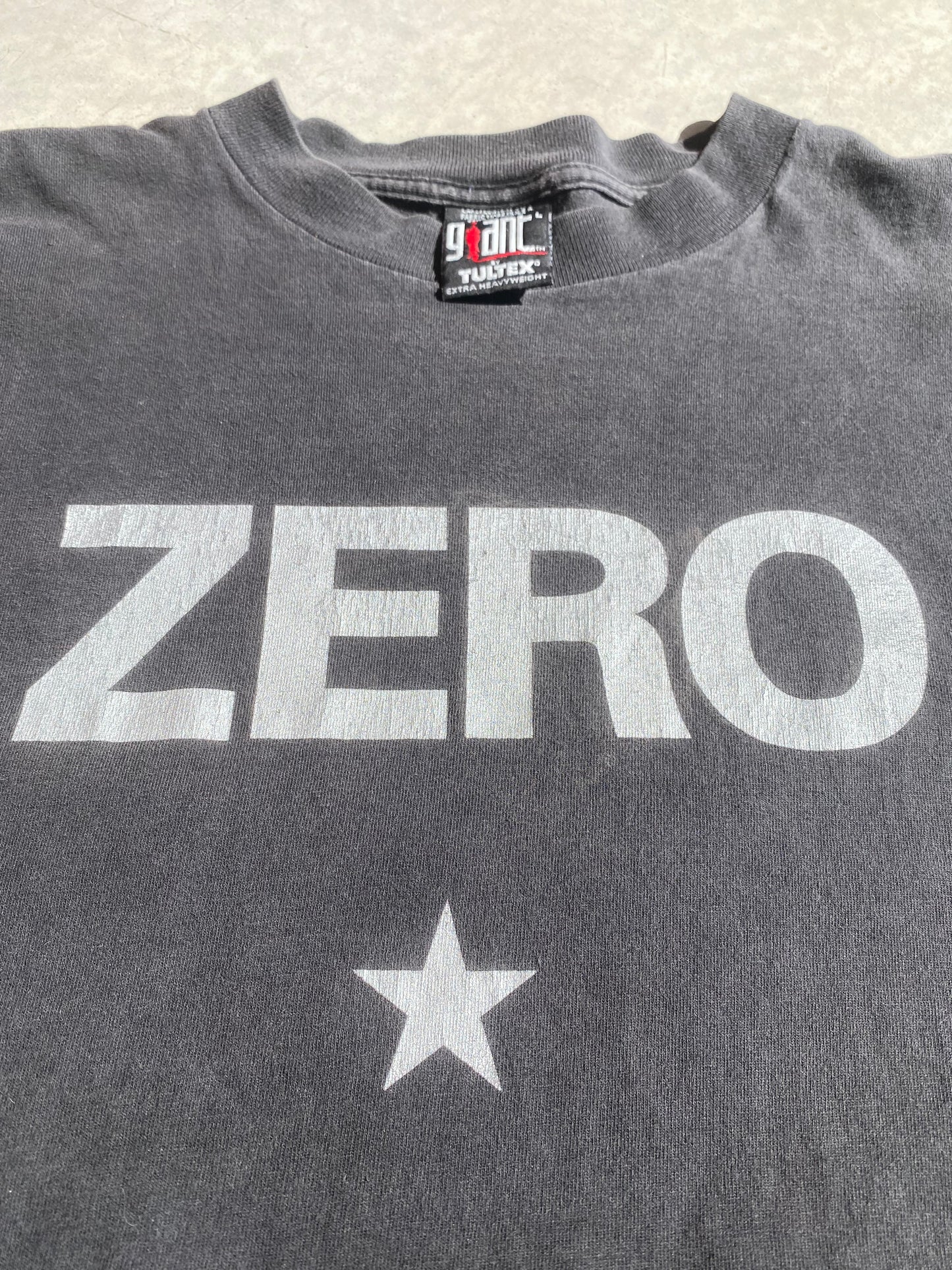 Vintage 90’s The Smashing Pumpkins “ZERO” Tee ( Large )