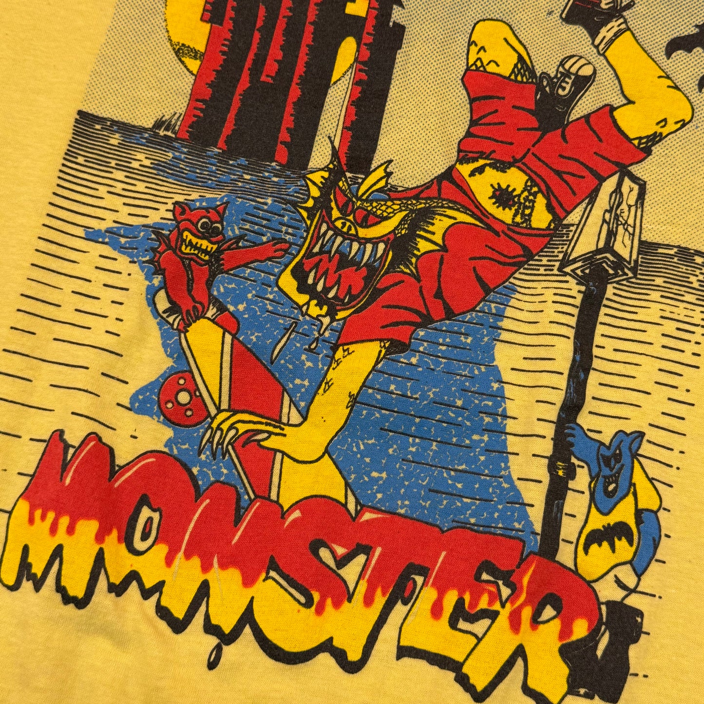 Vintage 90s Monster Skateboarding Yellow Tee ( Large )