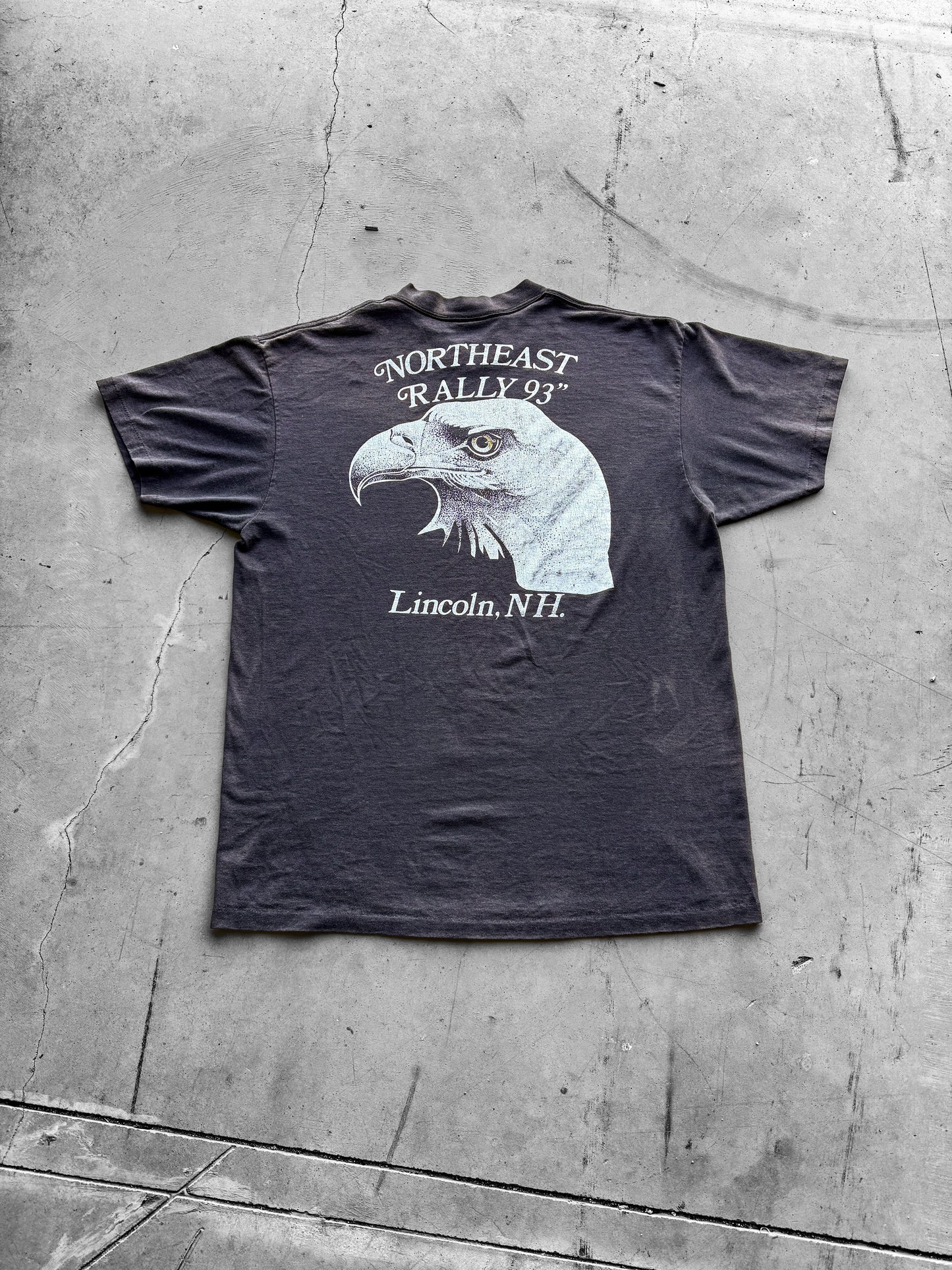 Vintage 1991 3D Emblem A Way Of Life Faded Tee ( XL )