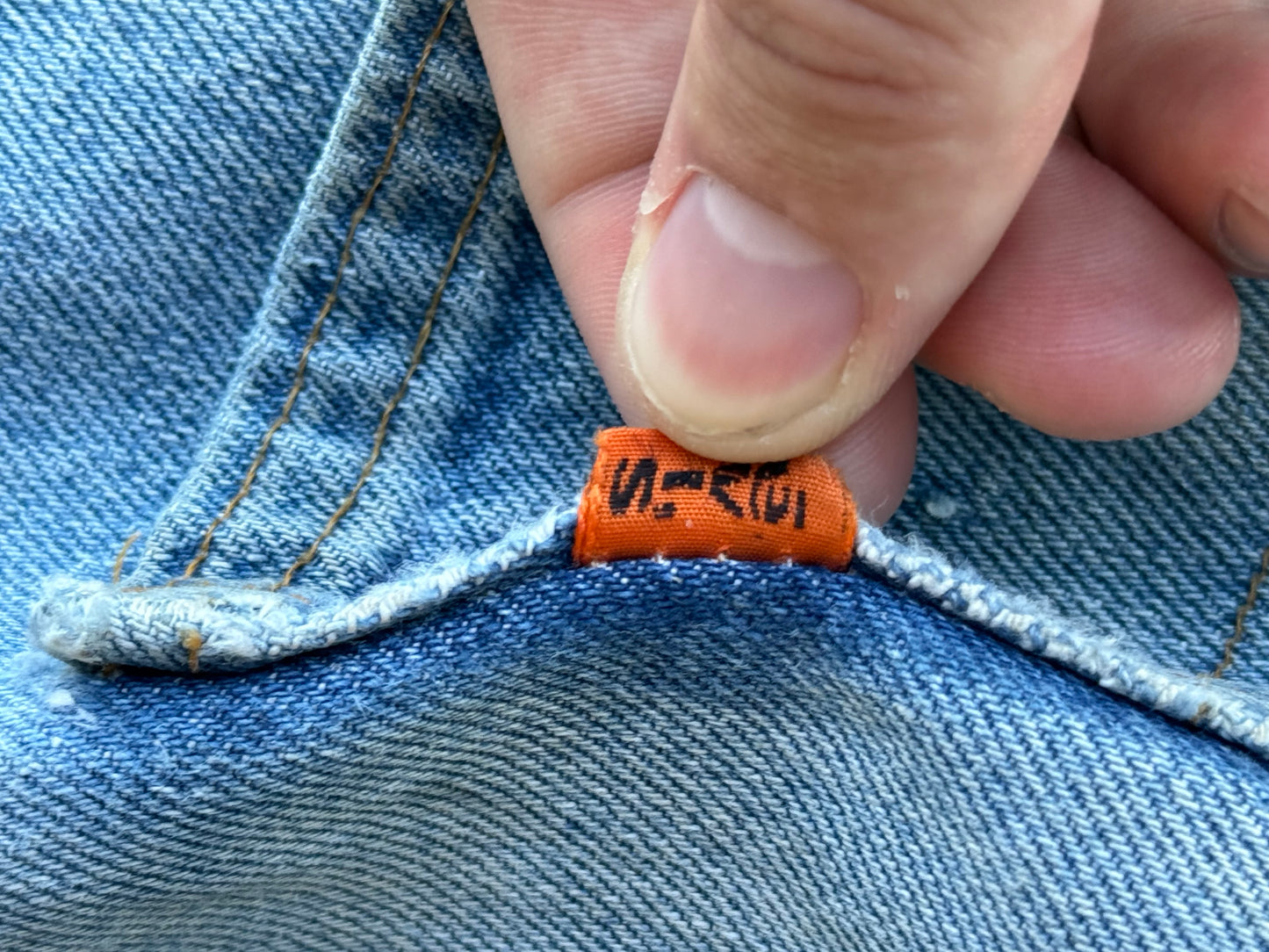 Vintage 80s Levi’s Orange Tab Bootcut Light Wash Jeans (32x31)