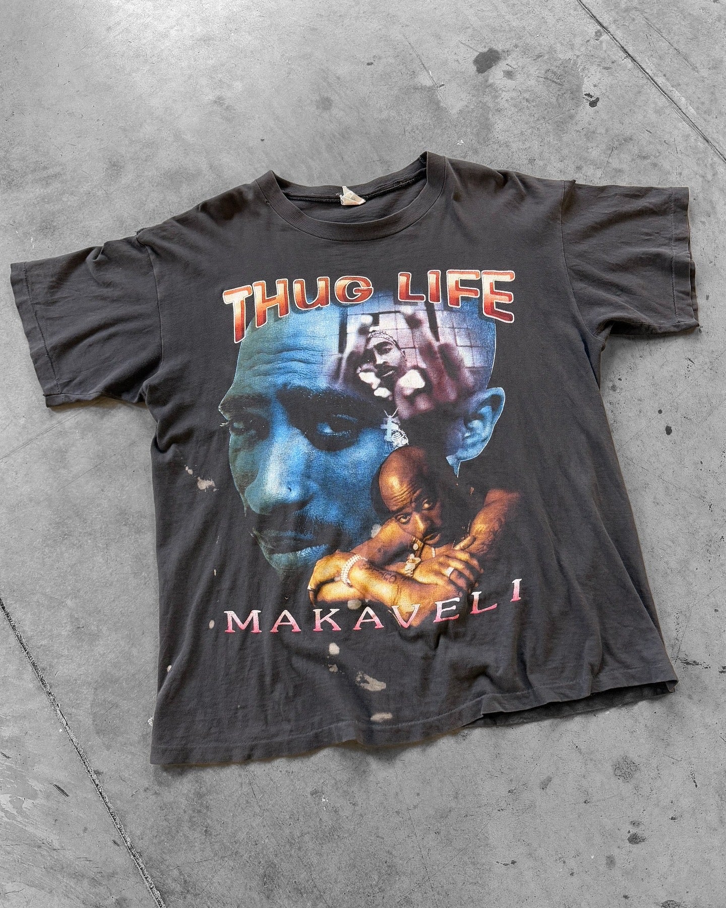 Vintage 90’s 2Pac Bootleg Memorial Rap Tee ( XL )