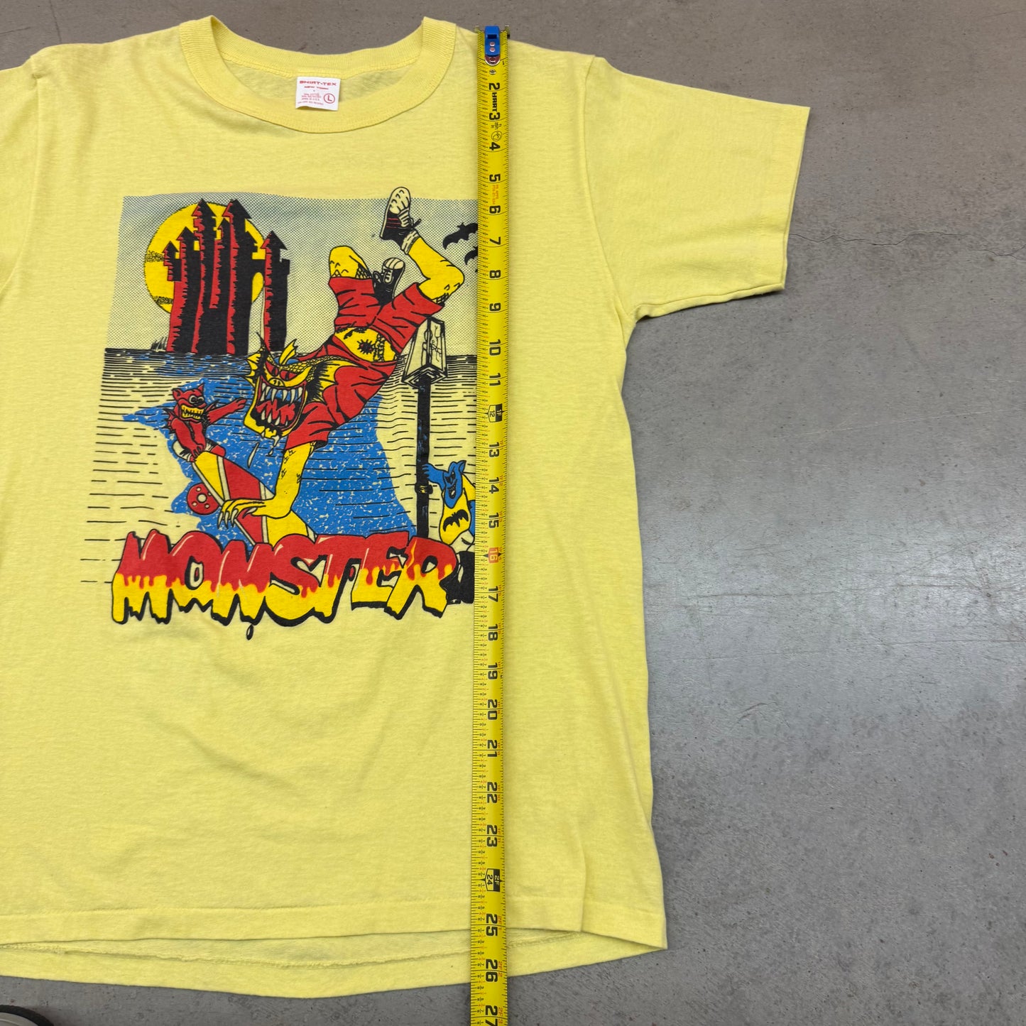 Vintage 90s Monster Skateboarding Yellow Tee ( Large )