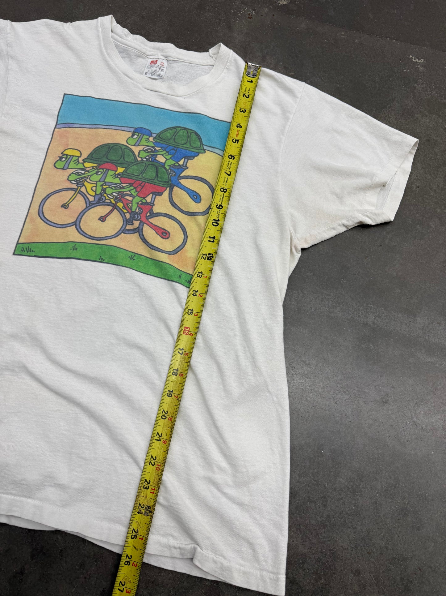 Vintage 1990s Turtle Racing Art Tee ( Large )