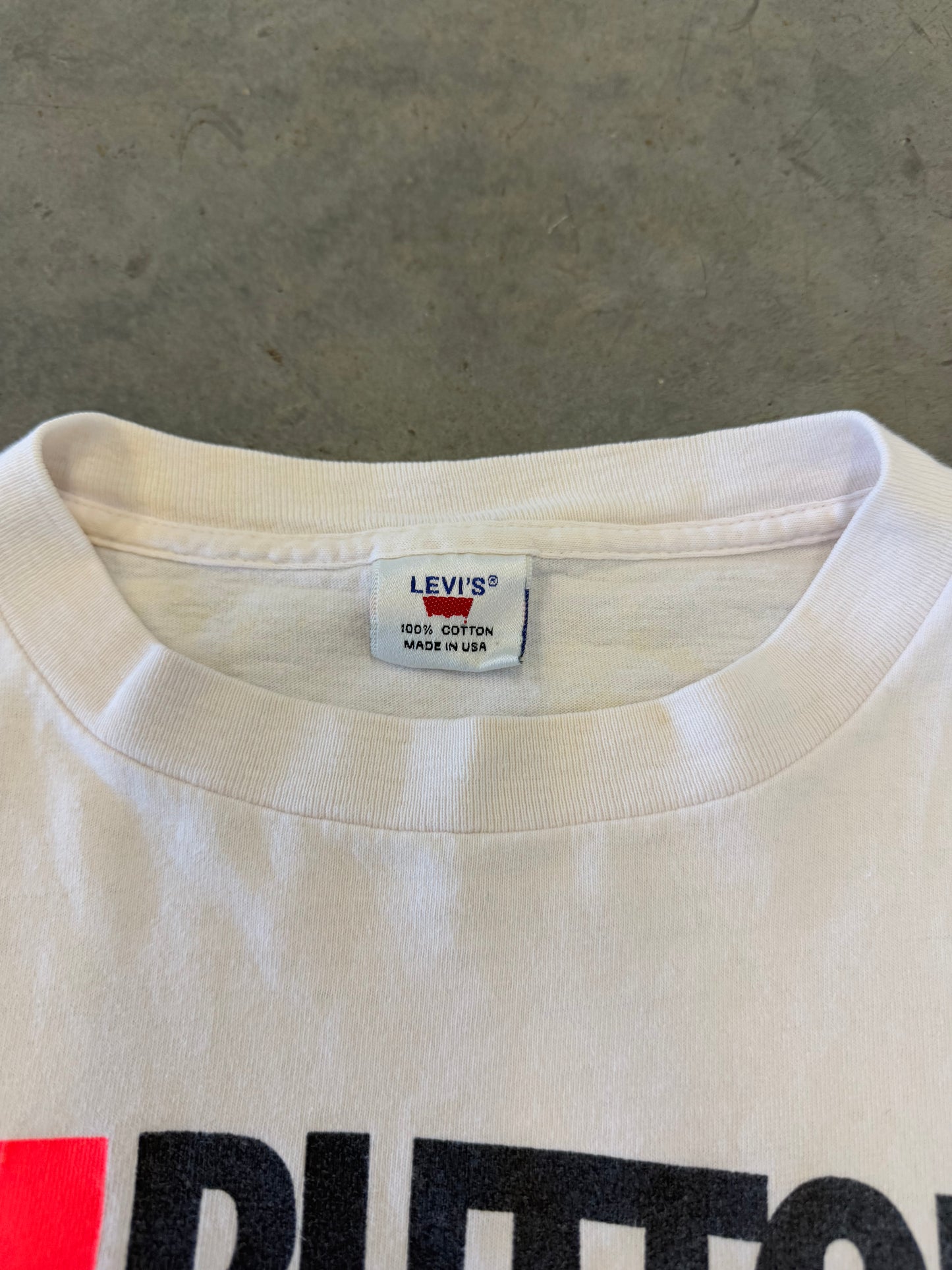 Vintage 1991 Levi & Strauss Button Your 501 Fly Tee ( Large )
