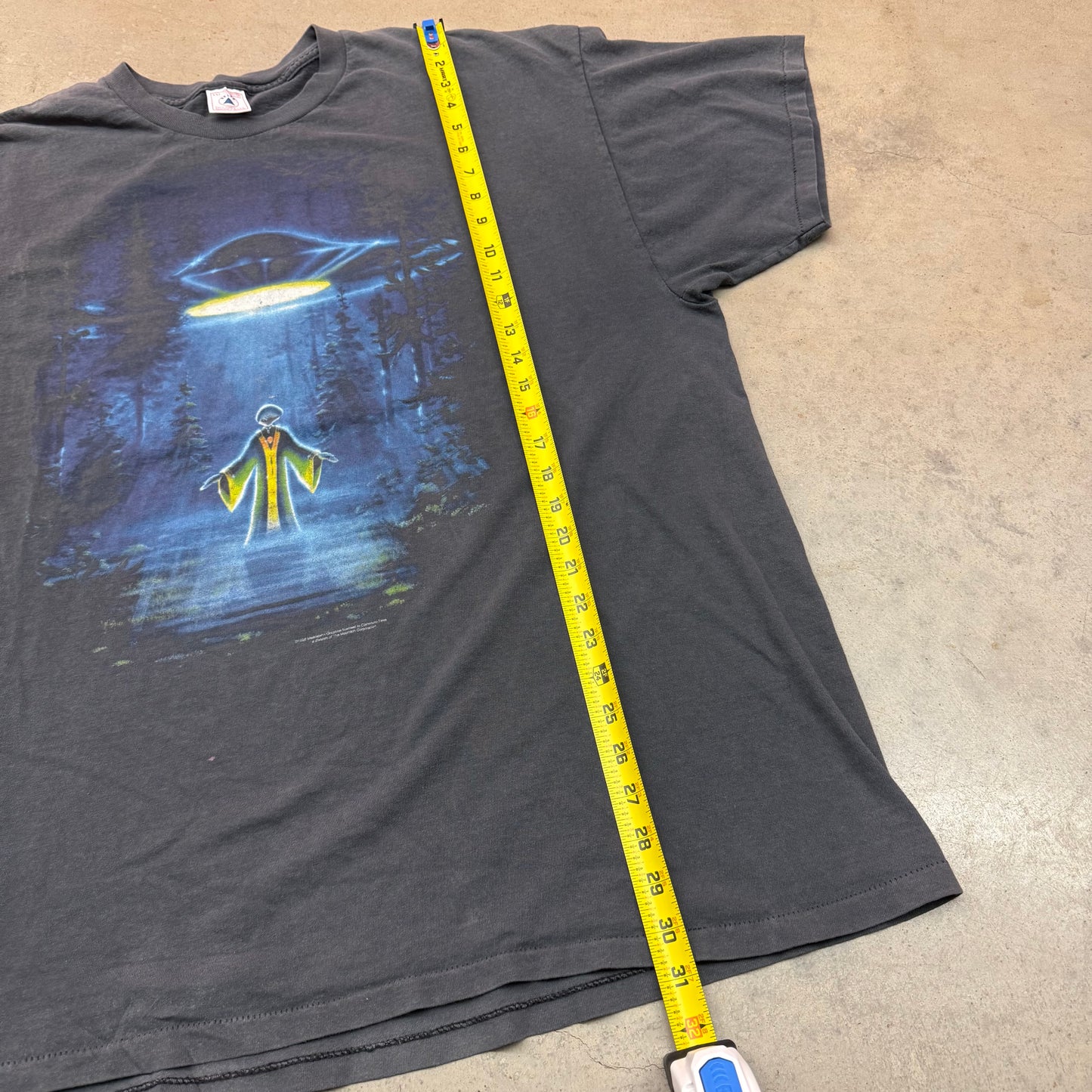 Vintage 1998 Alien UFO Faded Black Tee ( XXL )