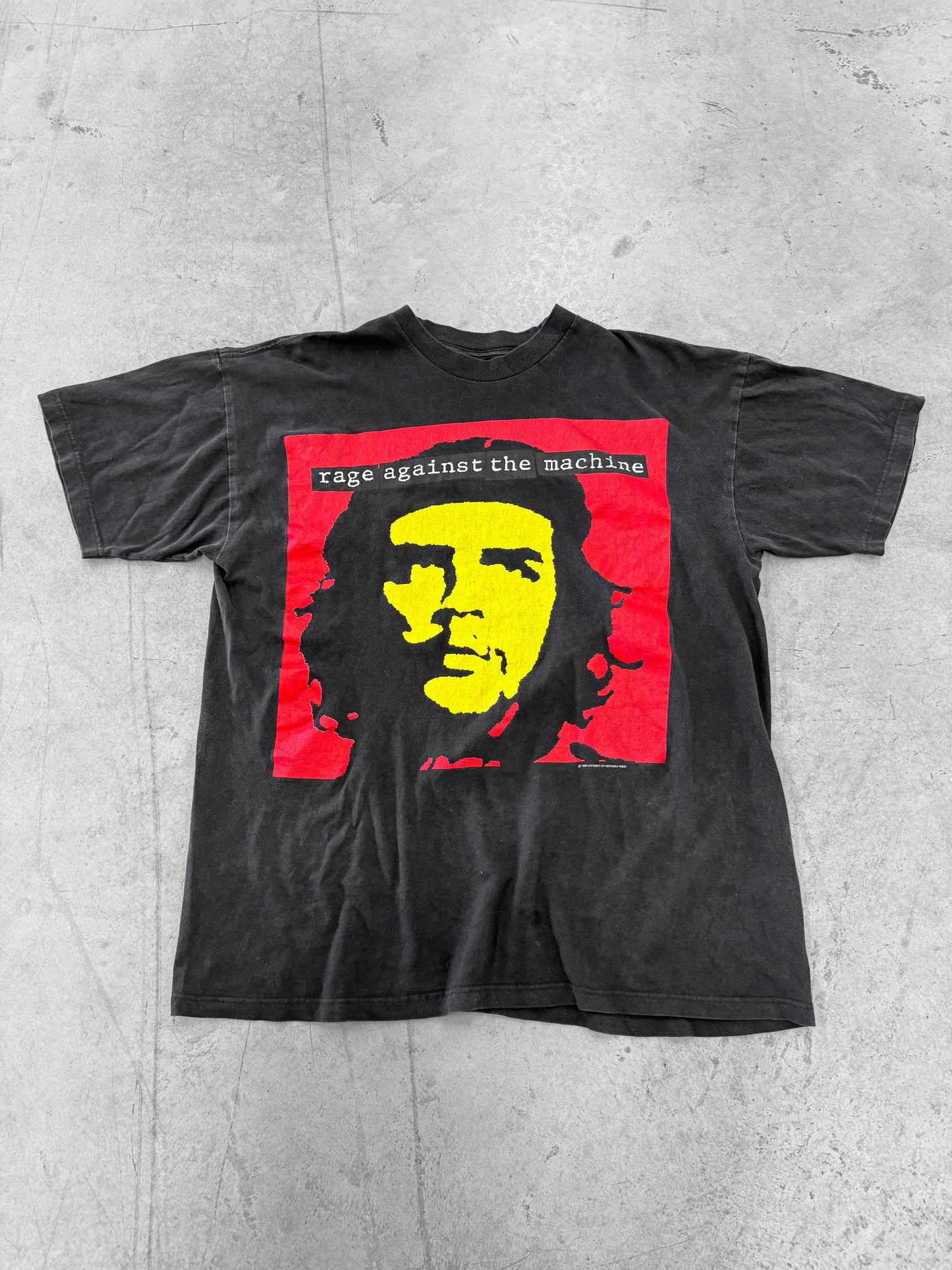Vintage 90s Rage Against The Machine Che Guevara Tee ( XL )