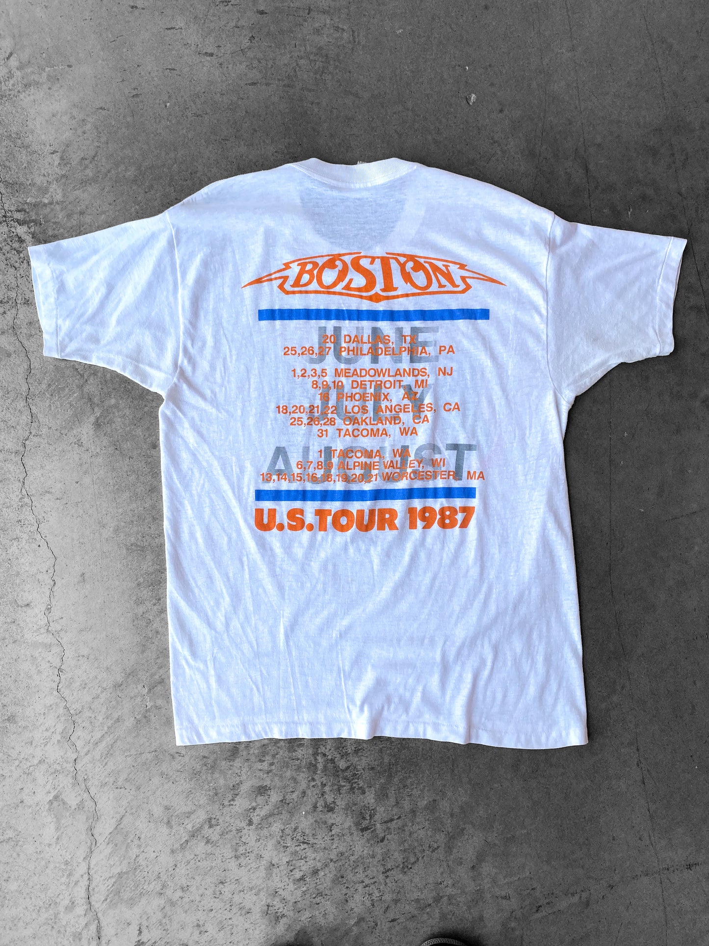 Vintage 1987 Boston U.S Tour Band Tee ( Med )