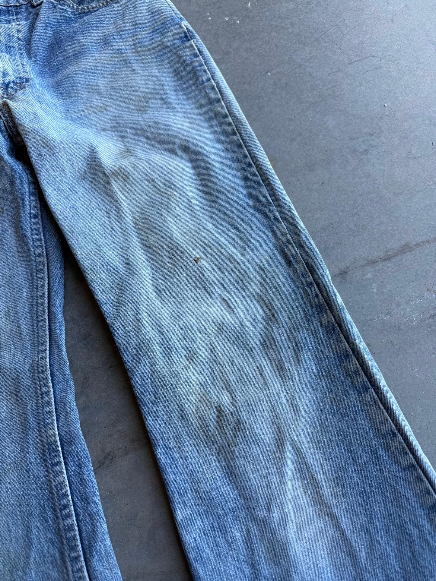 Vintage 80s Levi’s Orange Tab Bootcut Light Wash Jeans (32x31)