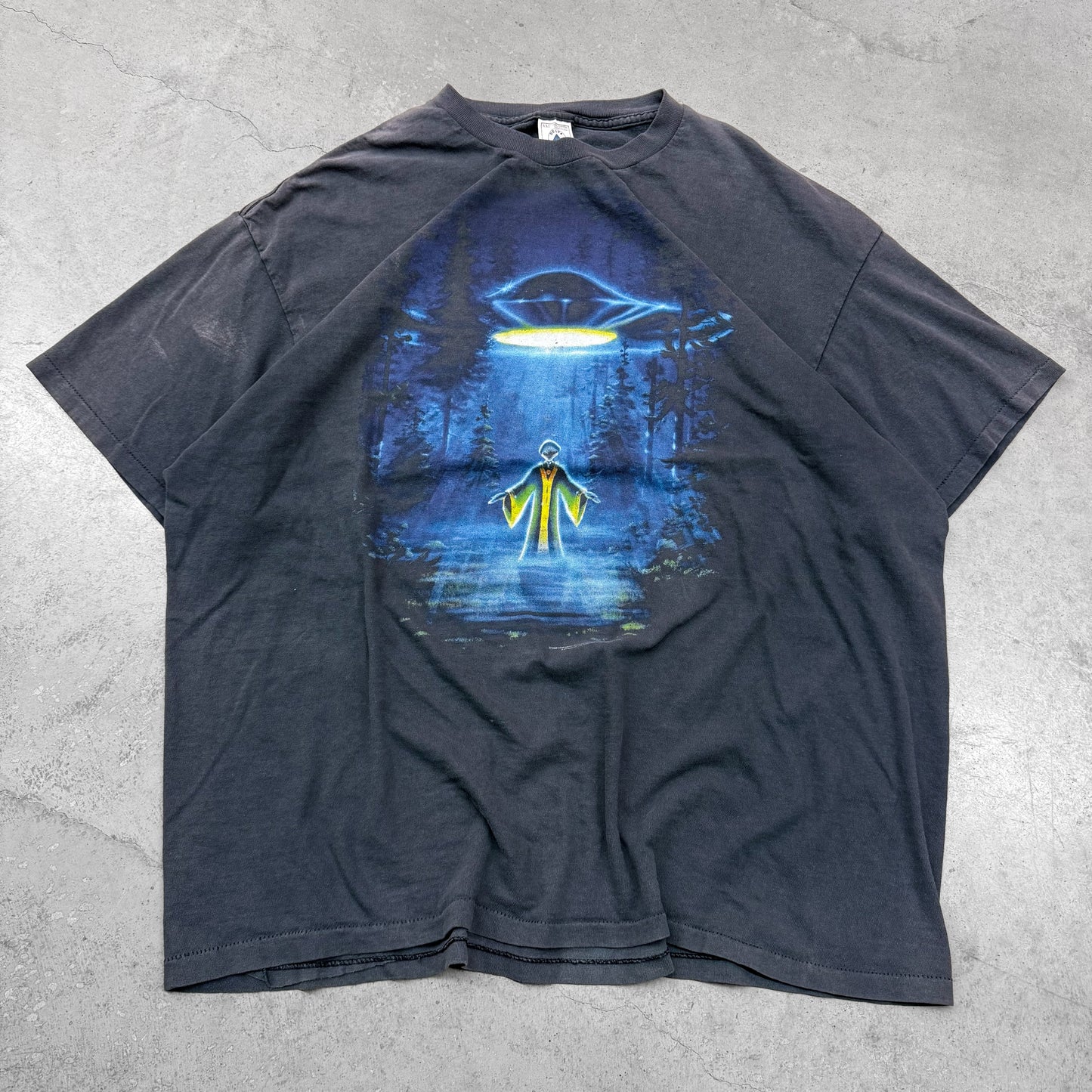 Vintage 1998 Alien UFO Faded Black Tee ( XXL )