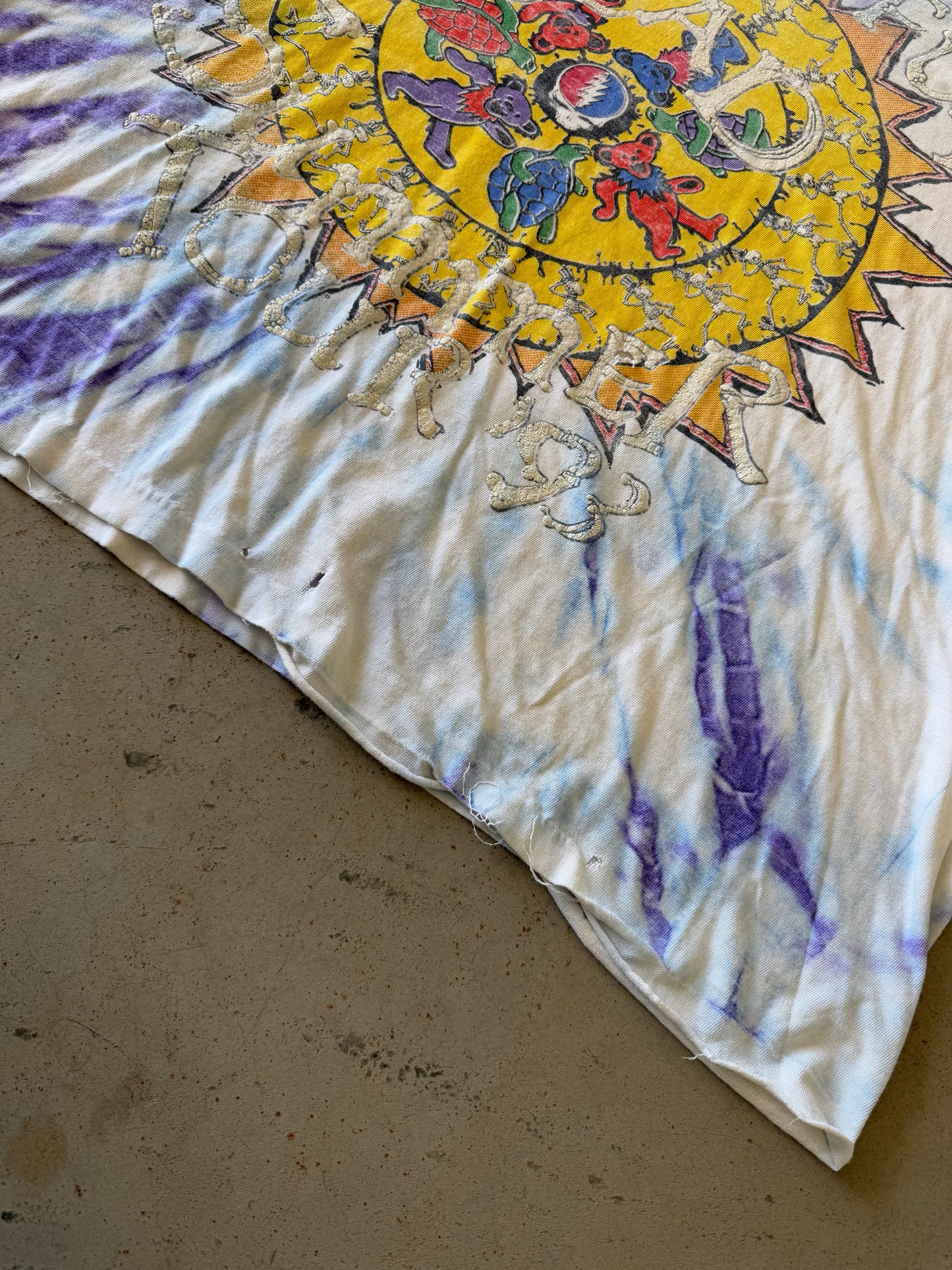 Vintage 1993 Grateful Dead Summer Tour Thrashed Boxy Tee ( XL )