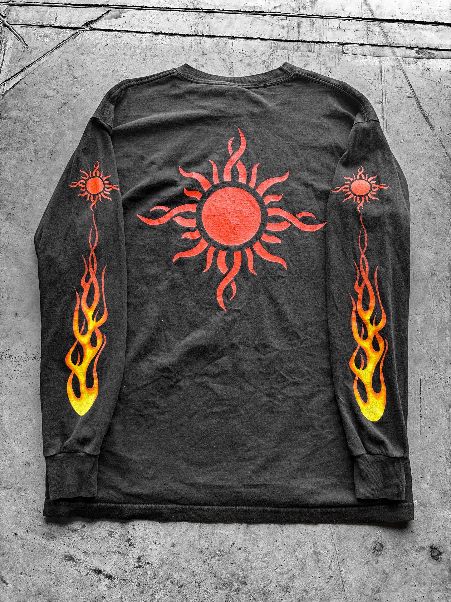 Vintage 2000s Godsmack Long Sleeve Band Tee