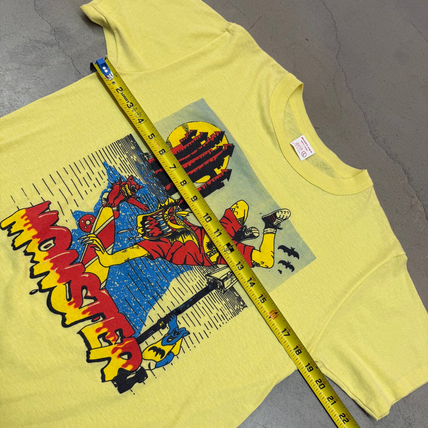 Vintage 90s Monster Skateboarding Yellow Tee ( Large )
