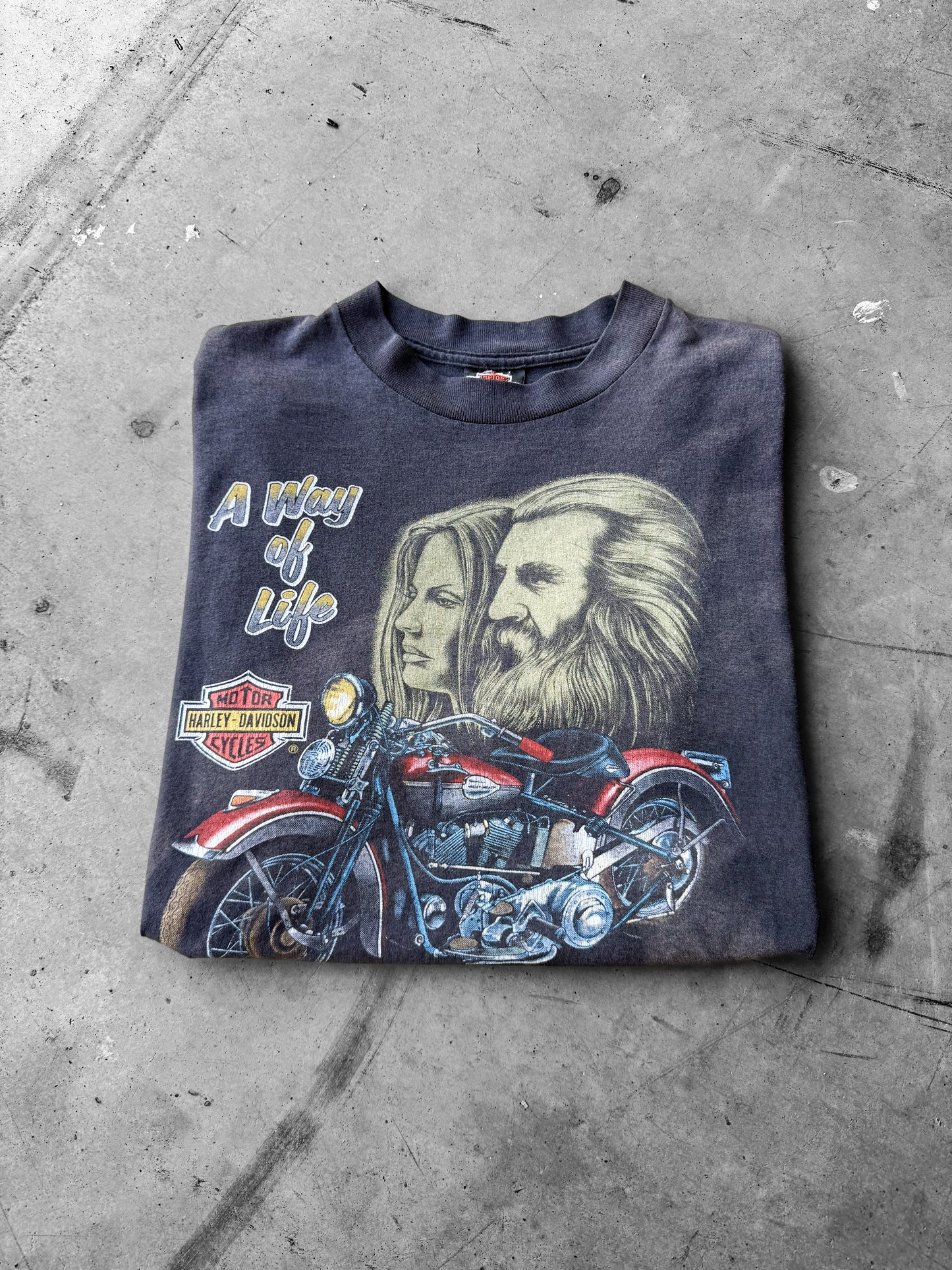 Vintage 1991 3D Emblem A Way Of Life Faded Tee ( XL )