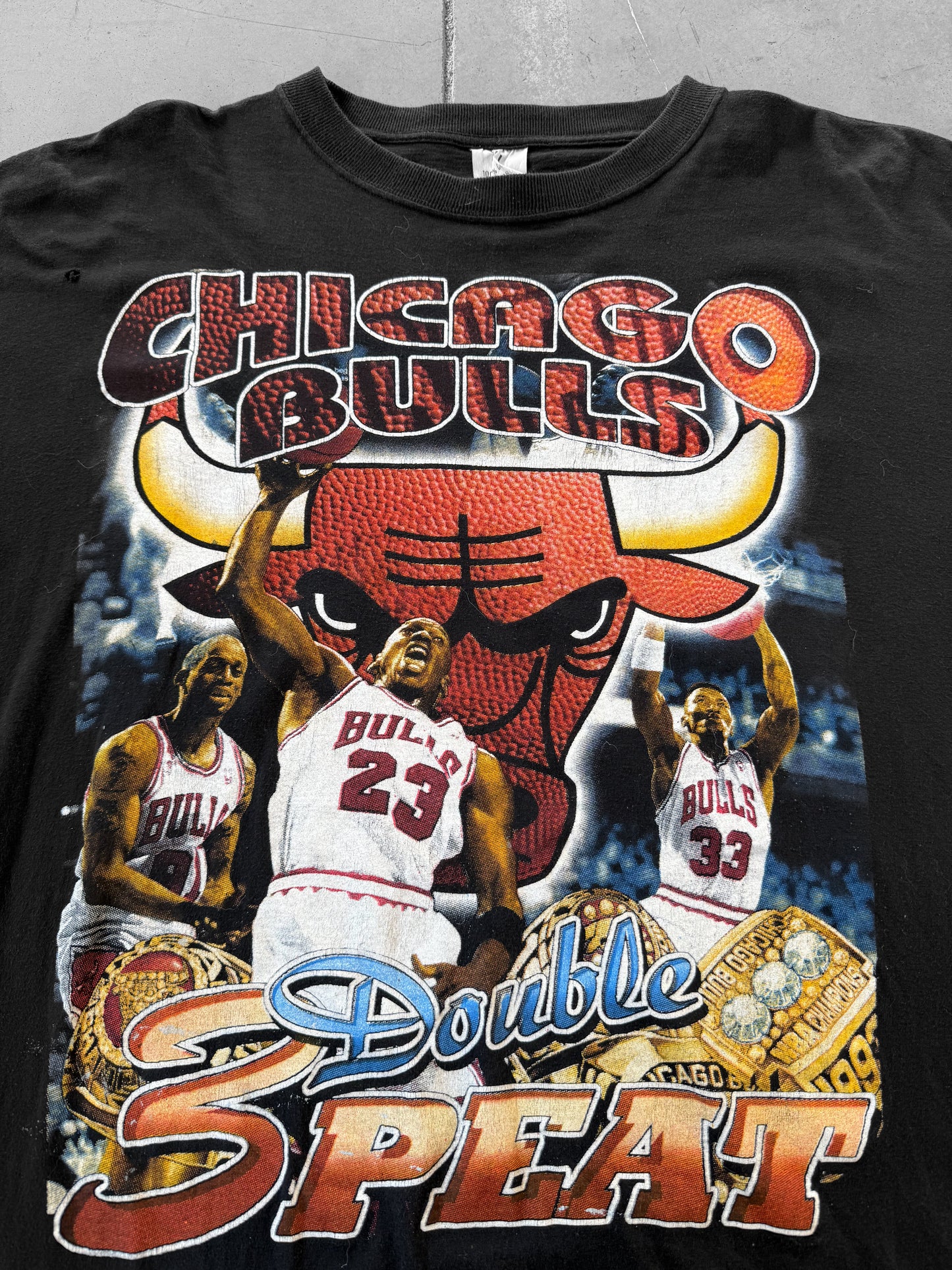 Vintage 90’s Chicago Bulls Double 3 Peat Bootleg Rap Tee ( XL )