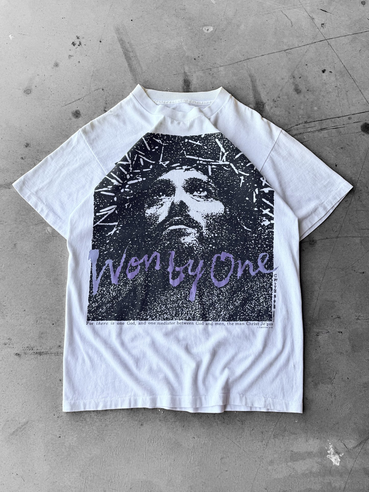 Vintage 1989 “Won By One” Jesus Tee ( Medium )