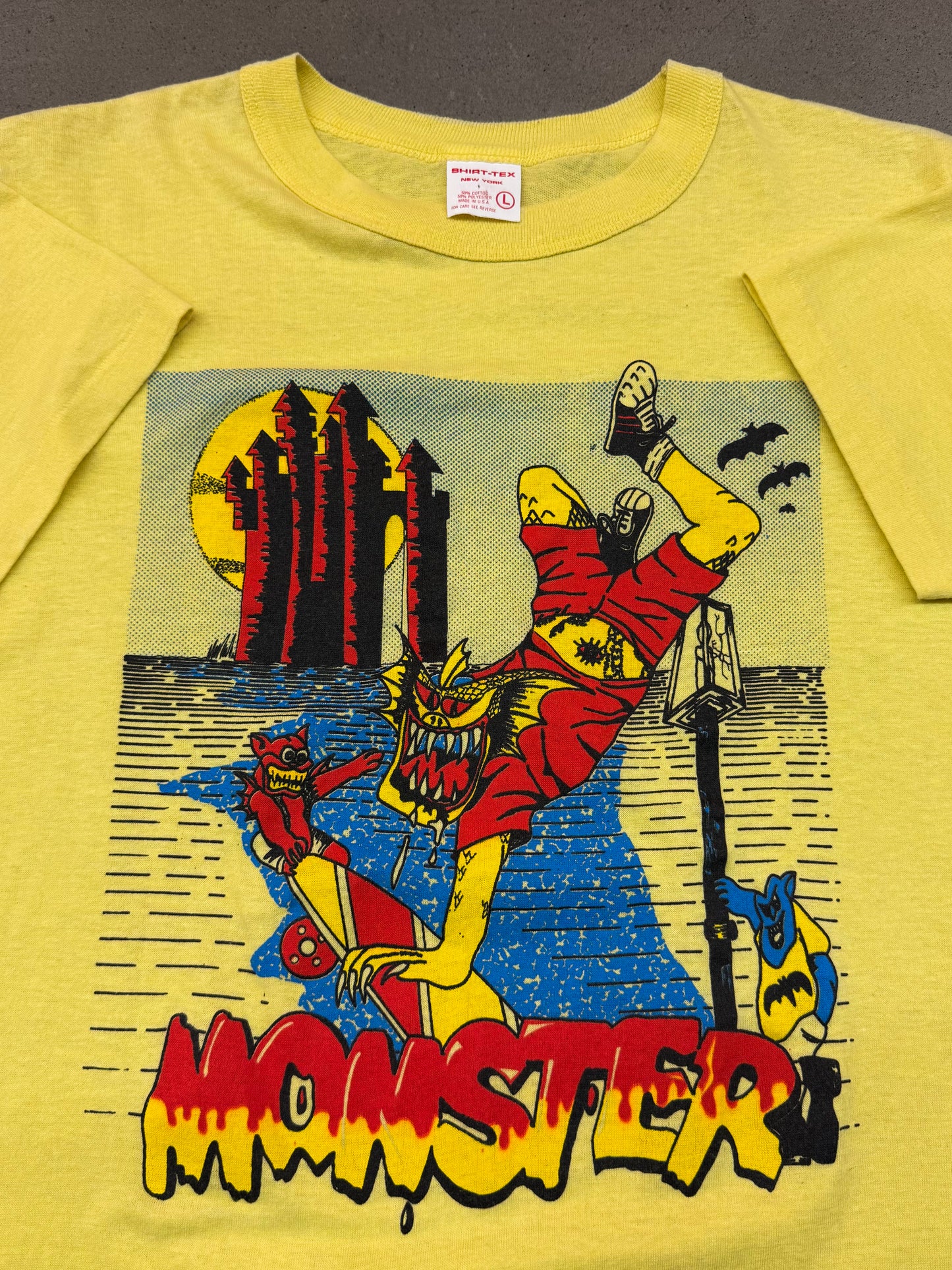Vintage 90s Monster Skateboarding Yellow Tee ( Large )