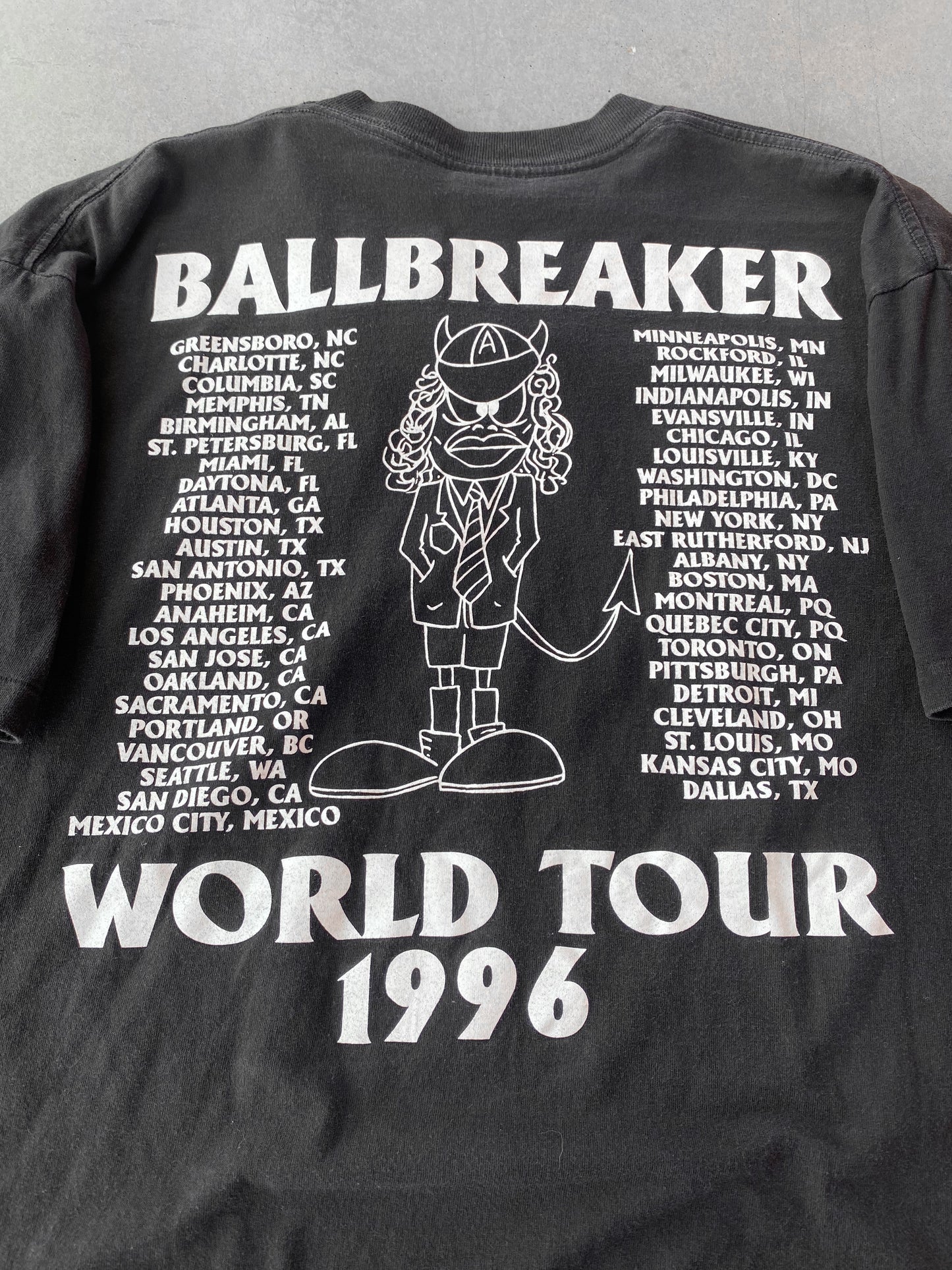 Vintage 1996 ACDC Ballbreaker World Tour Band Tee ( XL )