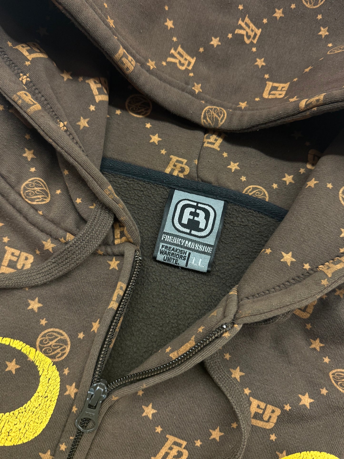 Vintage 2000s Y2K Freaky Massive Zip Up Hoodie ( XL )