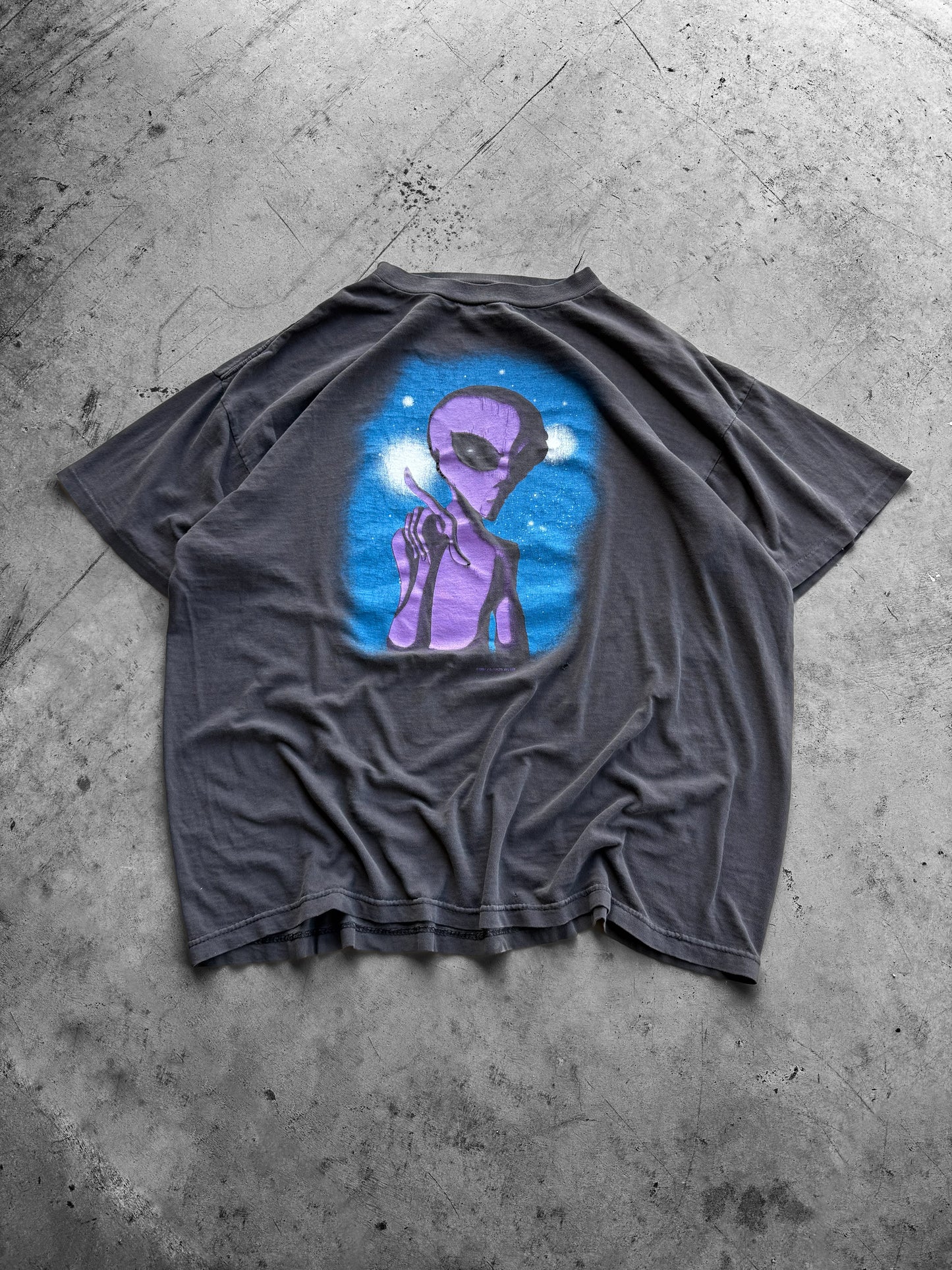 Vintage 1997 Alien Fashion Victim Tee ( XXL )