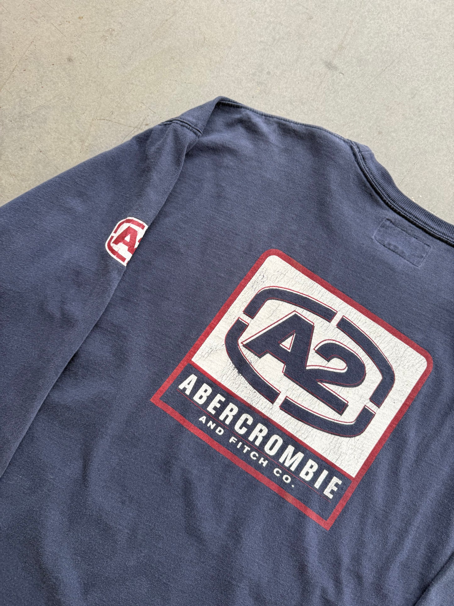Vintage 2000s Abercrombie & Fitch Long Sleeve Navy Tee ( XL )
