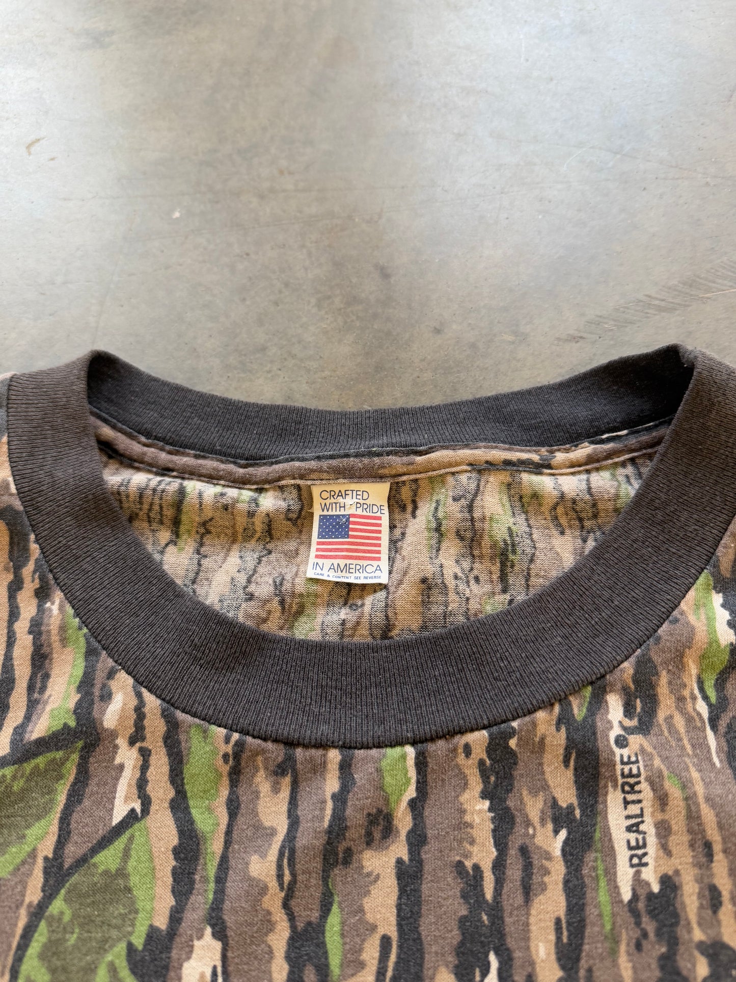 Vintage 90’s Boxy Camo Tee ( XL )