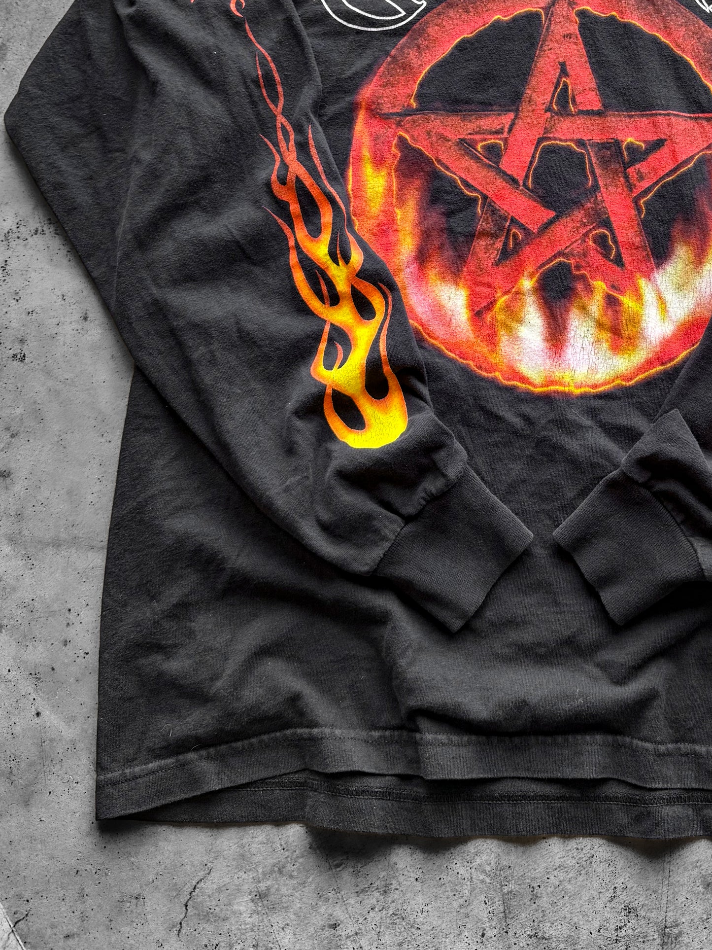 Vintage 2000s Godsmack Long Sleeve Band Tee