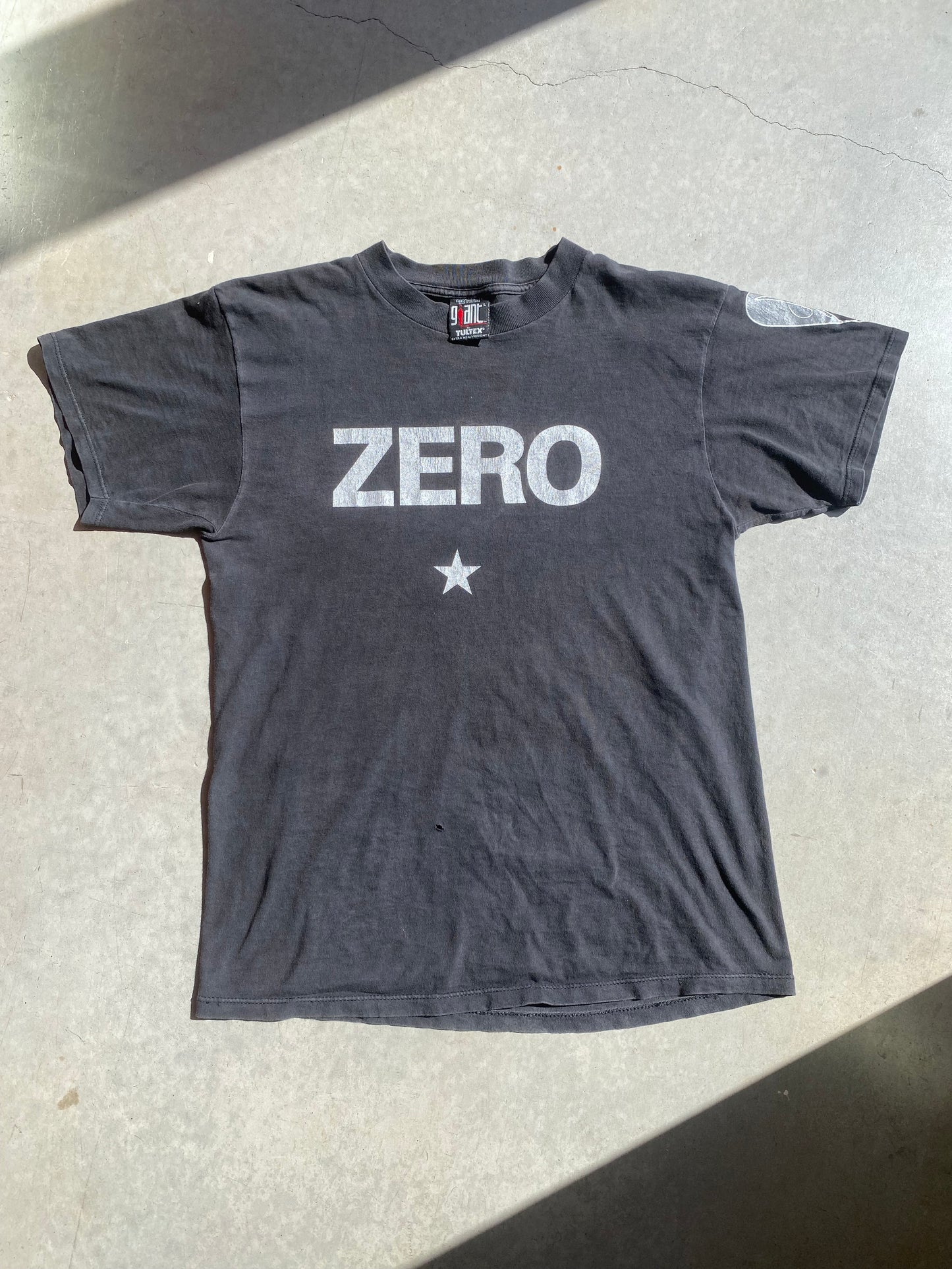 Vintage 90’s The Smashing Pumpkins “ZERO” Tee ( Large )