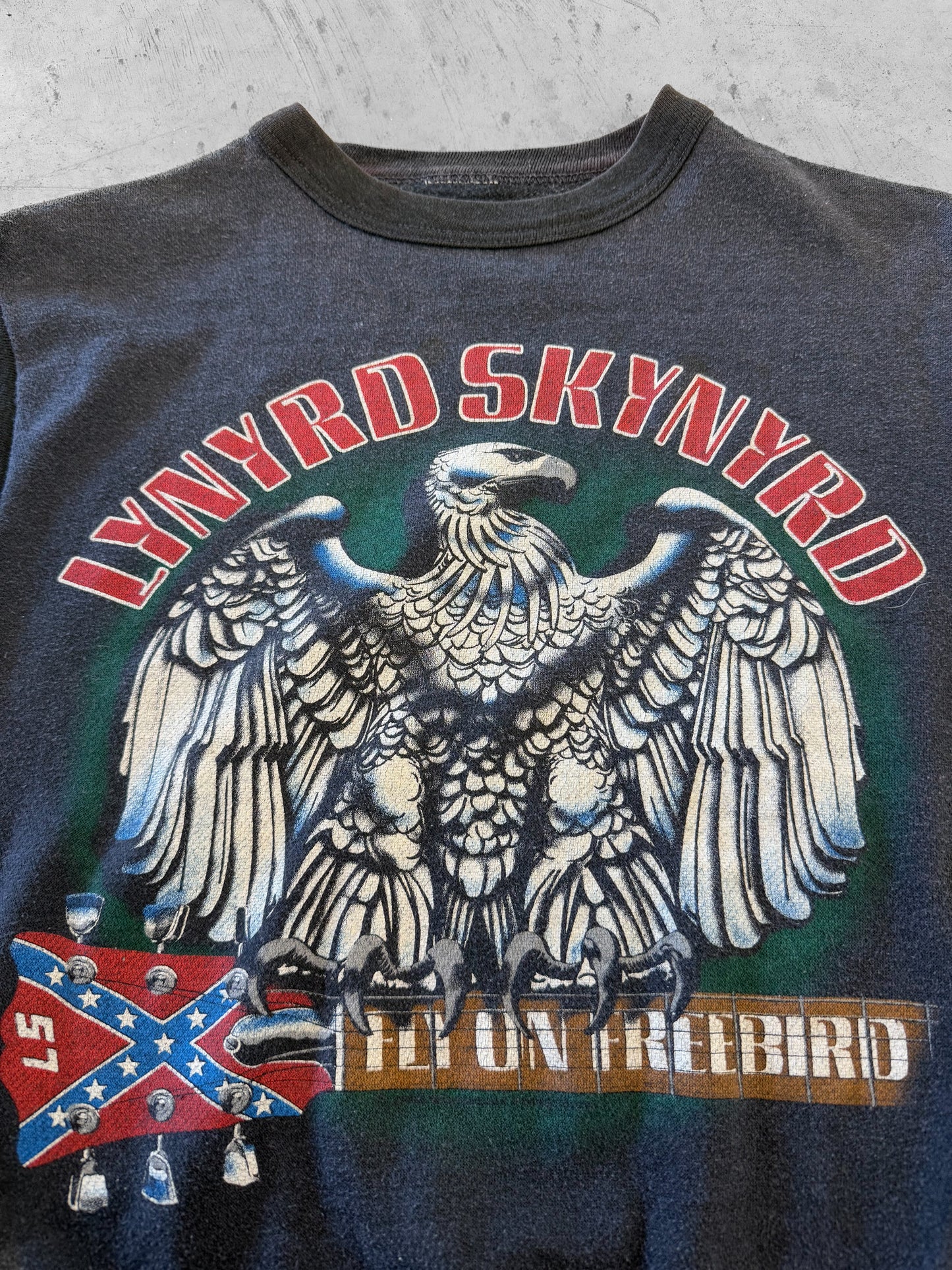 Vintage 80s Lynyrd Skynyrd Fly On Freebird Sleeveless Sweat Tee ( Small )