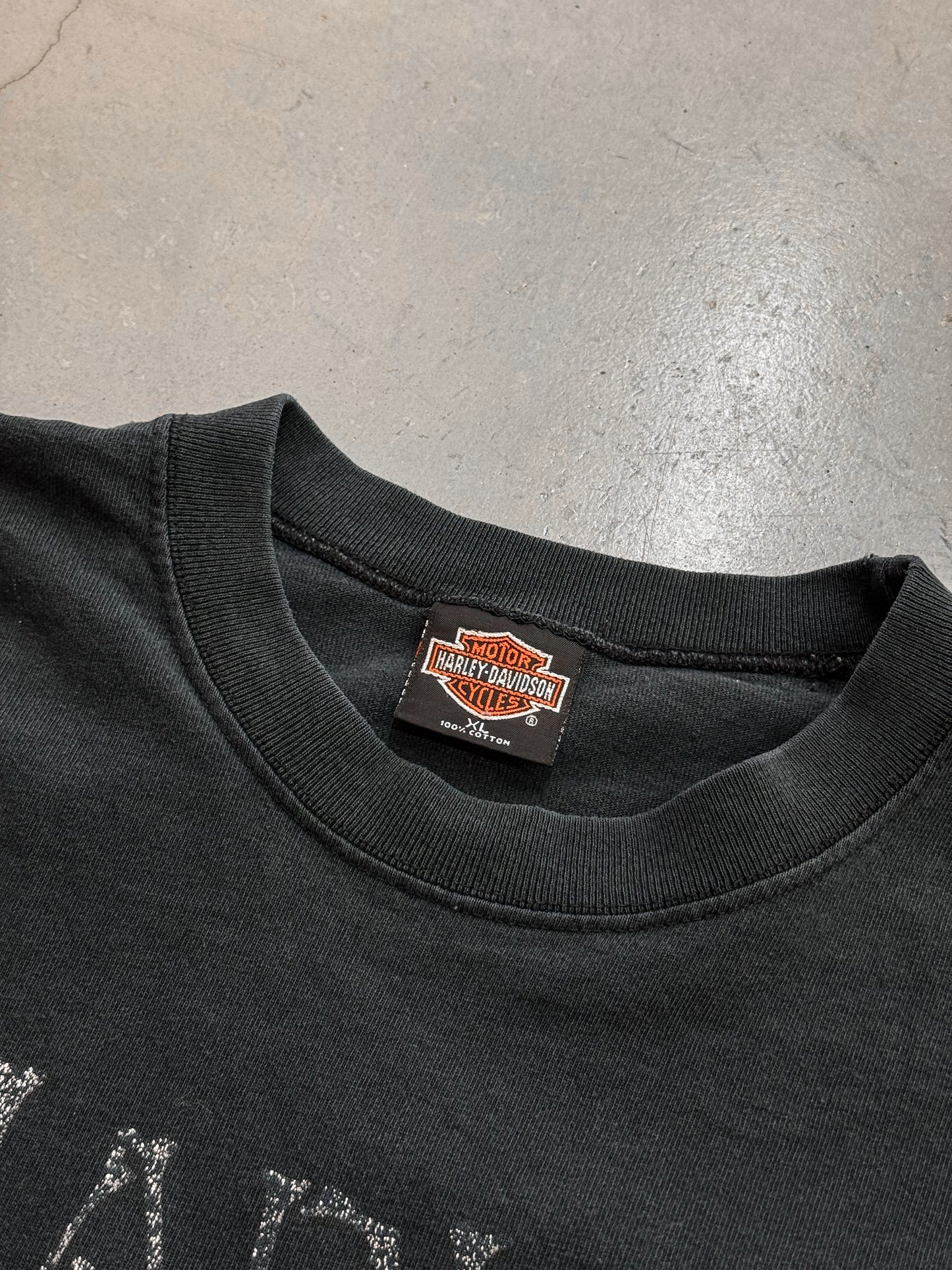 Vintage 1996 Harley Davidson “Bad To The Bone” Long Sleeve Tee ( XL )