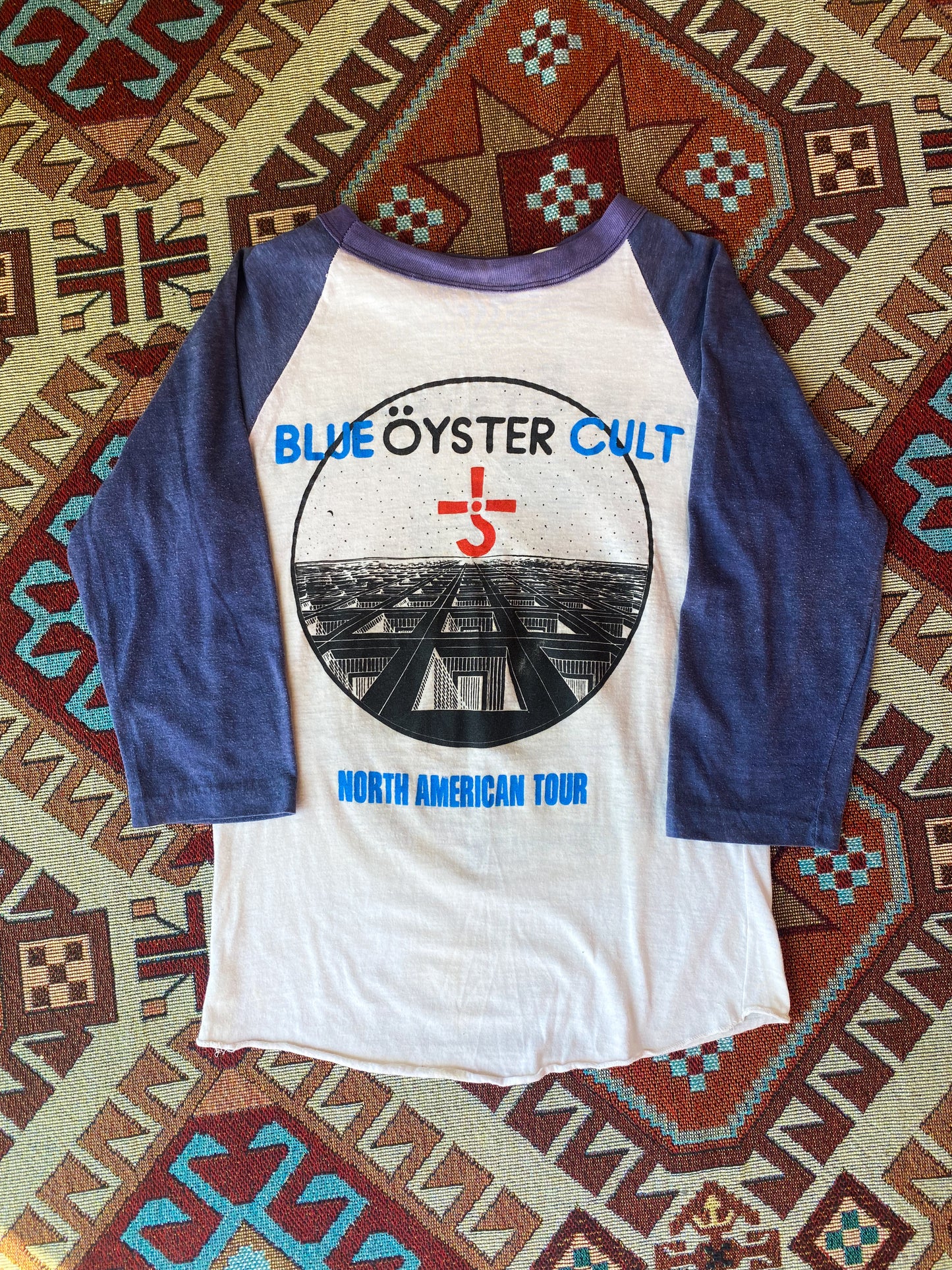 Vintage 80’s Blue Oyster Cult Raglan Tee ( Med )