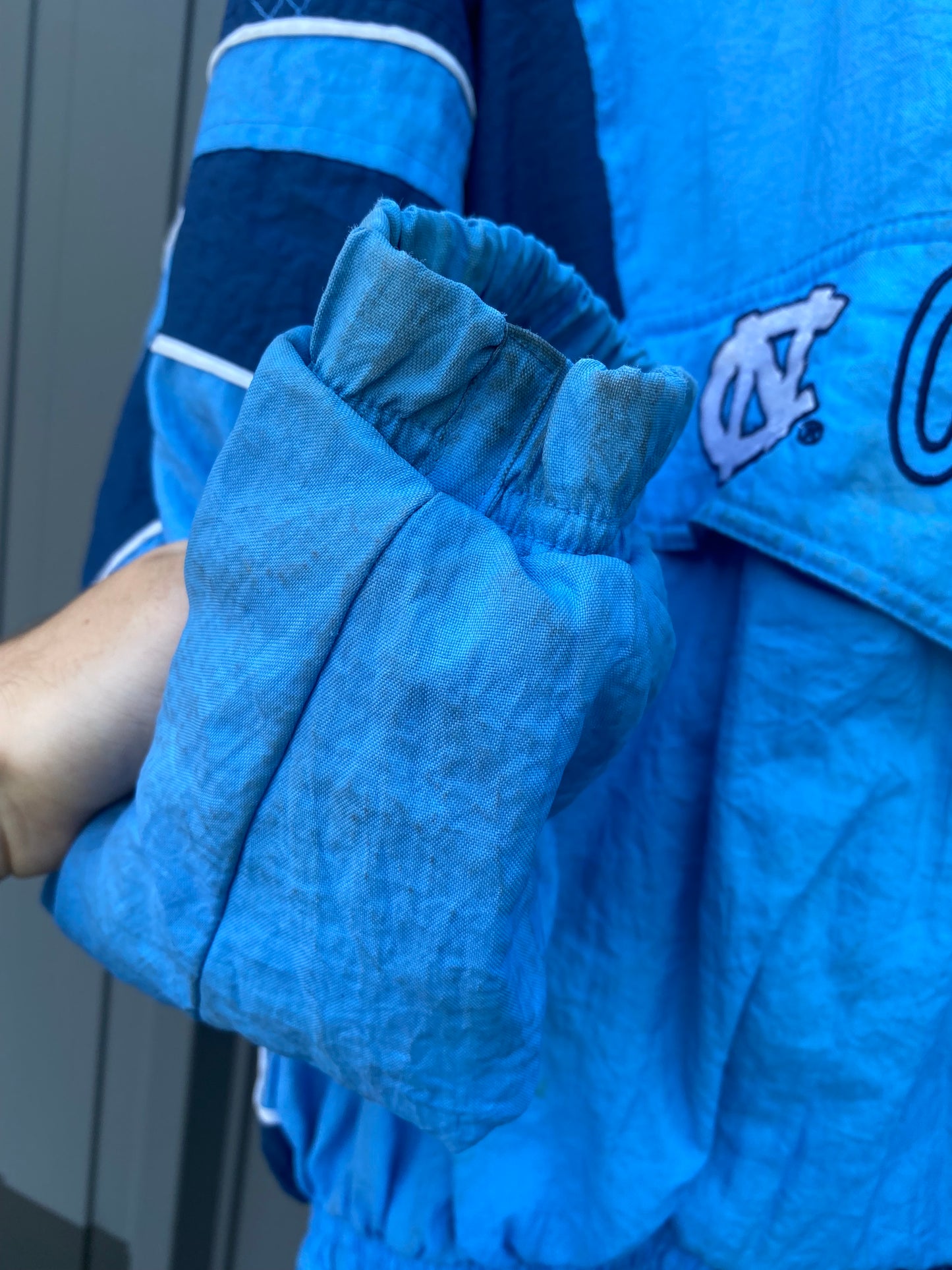 Vintage 90’s Starter Carolina Tarheels Starter Jacket FLAWED ( XL )