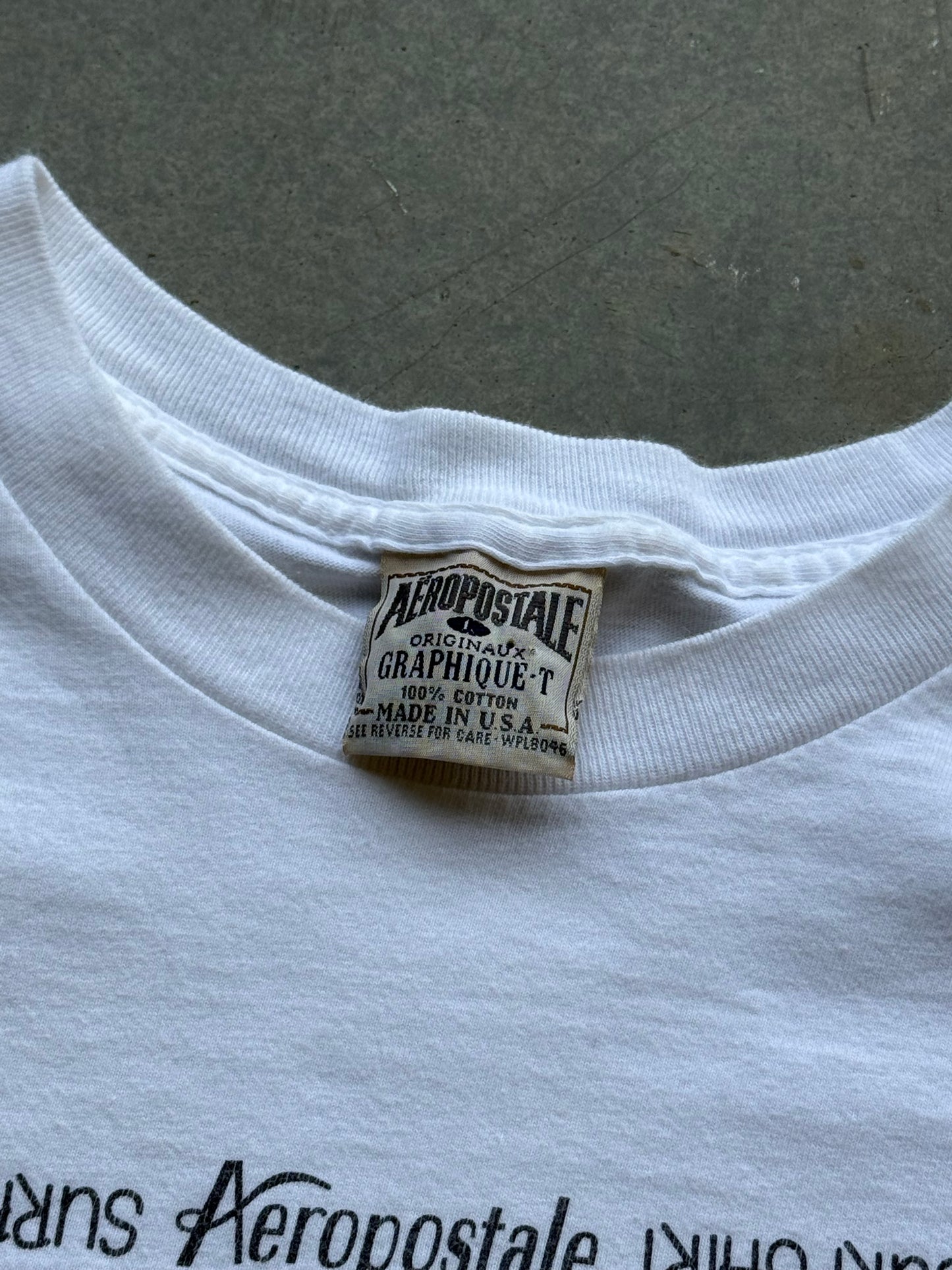 Vintage 1990s Aéropostale Surf Shirt Art Tee ( Large )