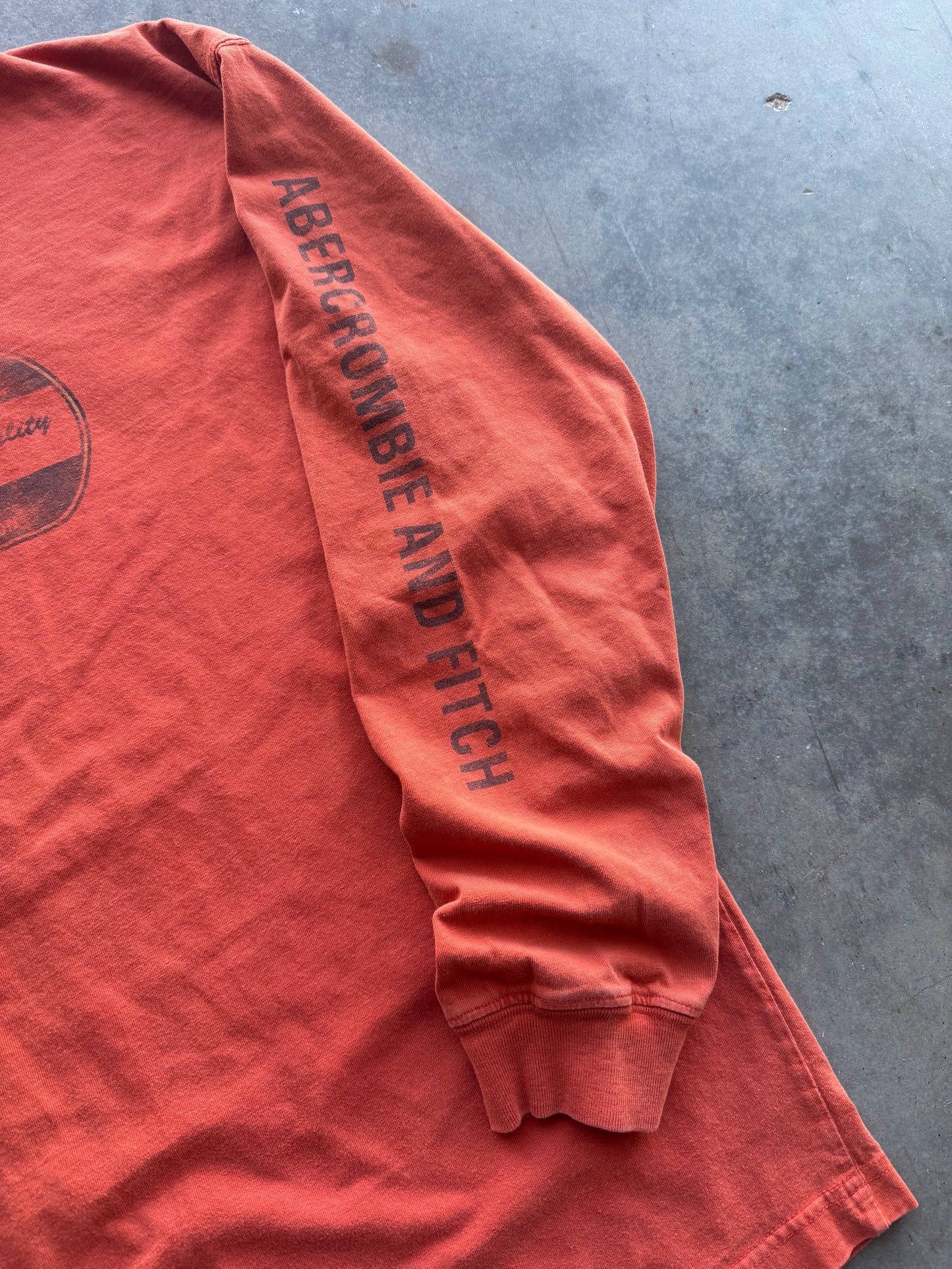 Vintage 2000s Abercrombie & Fitch Long Sleeve Broom Ball Tee ( XL )