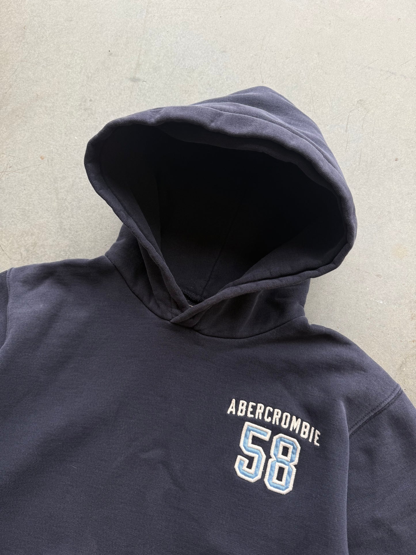 Vintage Y2K Abercrombie & Fitch Embroidered Navy Hoodie ( Medium )