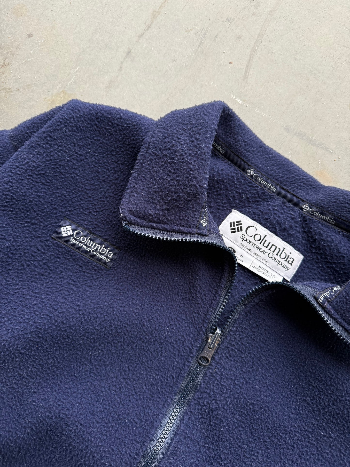 Vintage 1990s Columbia Sportswear Navy Zip Up Fleece ( XL )