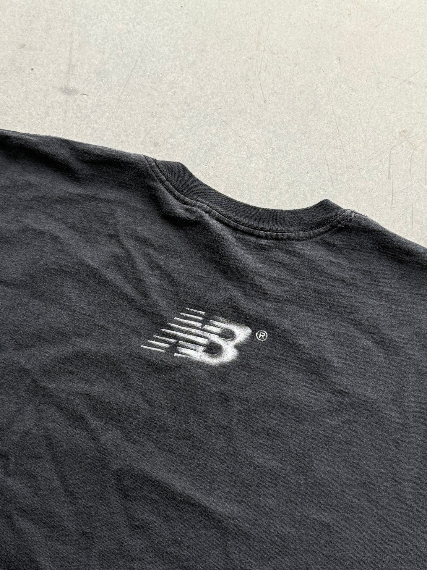 Vintage Early 2000s New Balance Shoes Promo Tee ( XL )