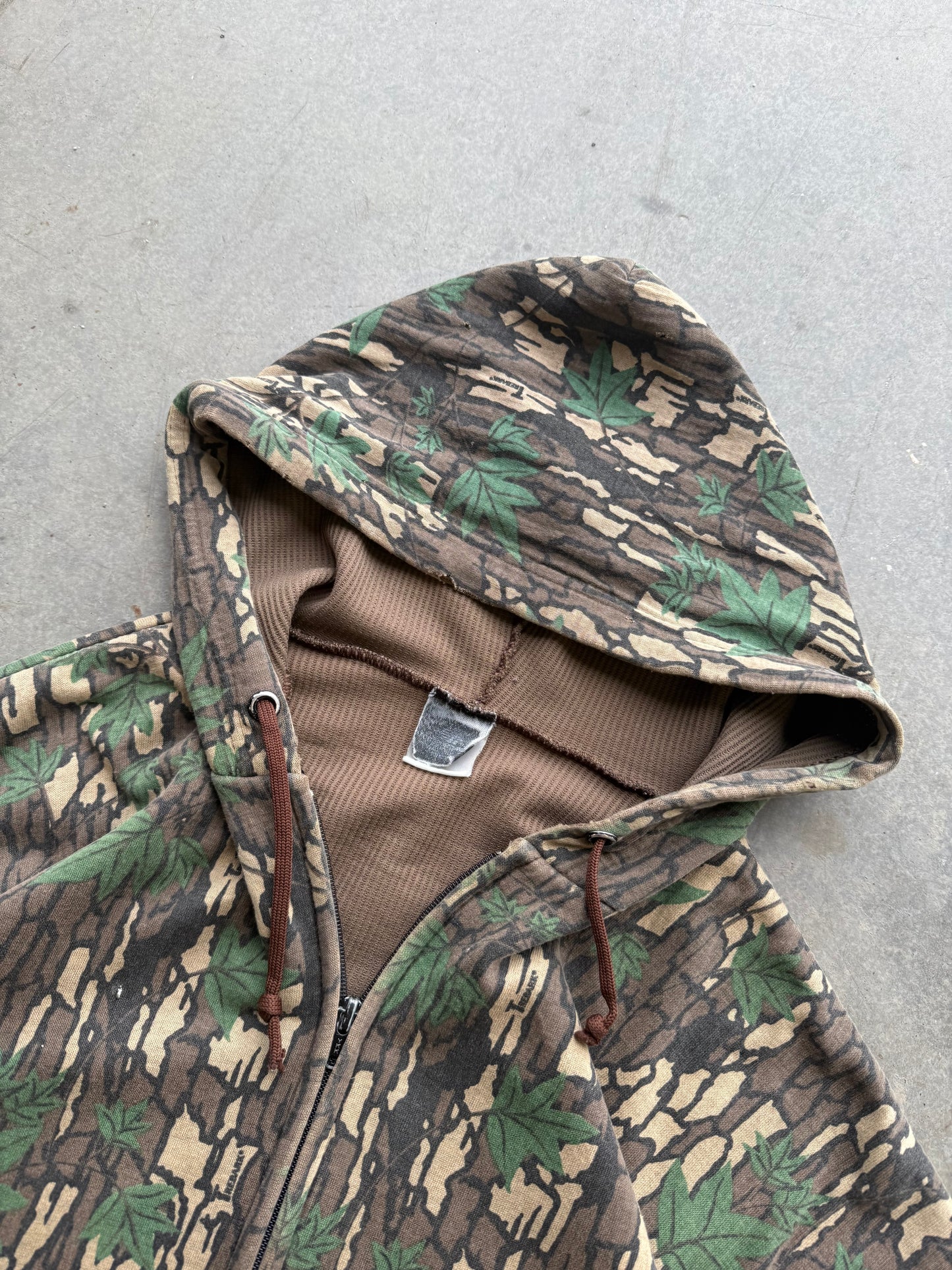 Vintage 1990s Thermal Lined Distressed Camo Zip Up Hoodie ( Large )