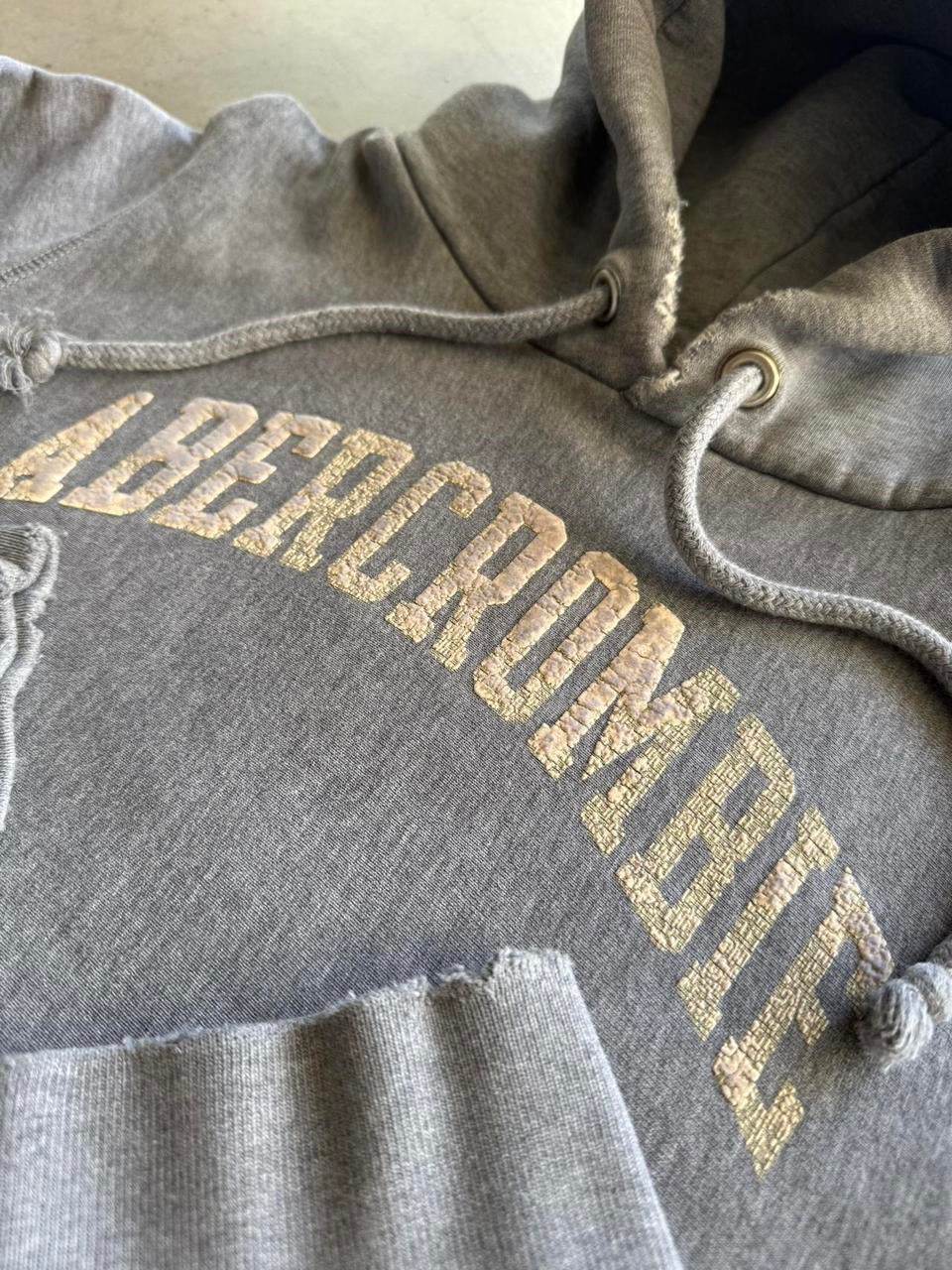 Vintage Early 2000s Abercrombie & Fitch Distressed Grey Hoodie ( Medium )