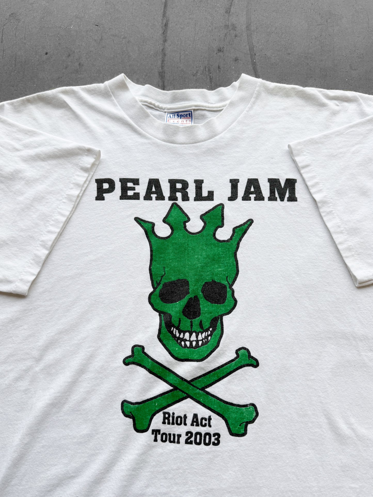 Vintage 2003 Pearl Jam Riot Act Tour Band Tee ( XL )