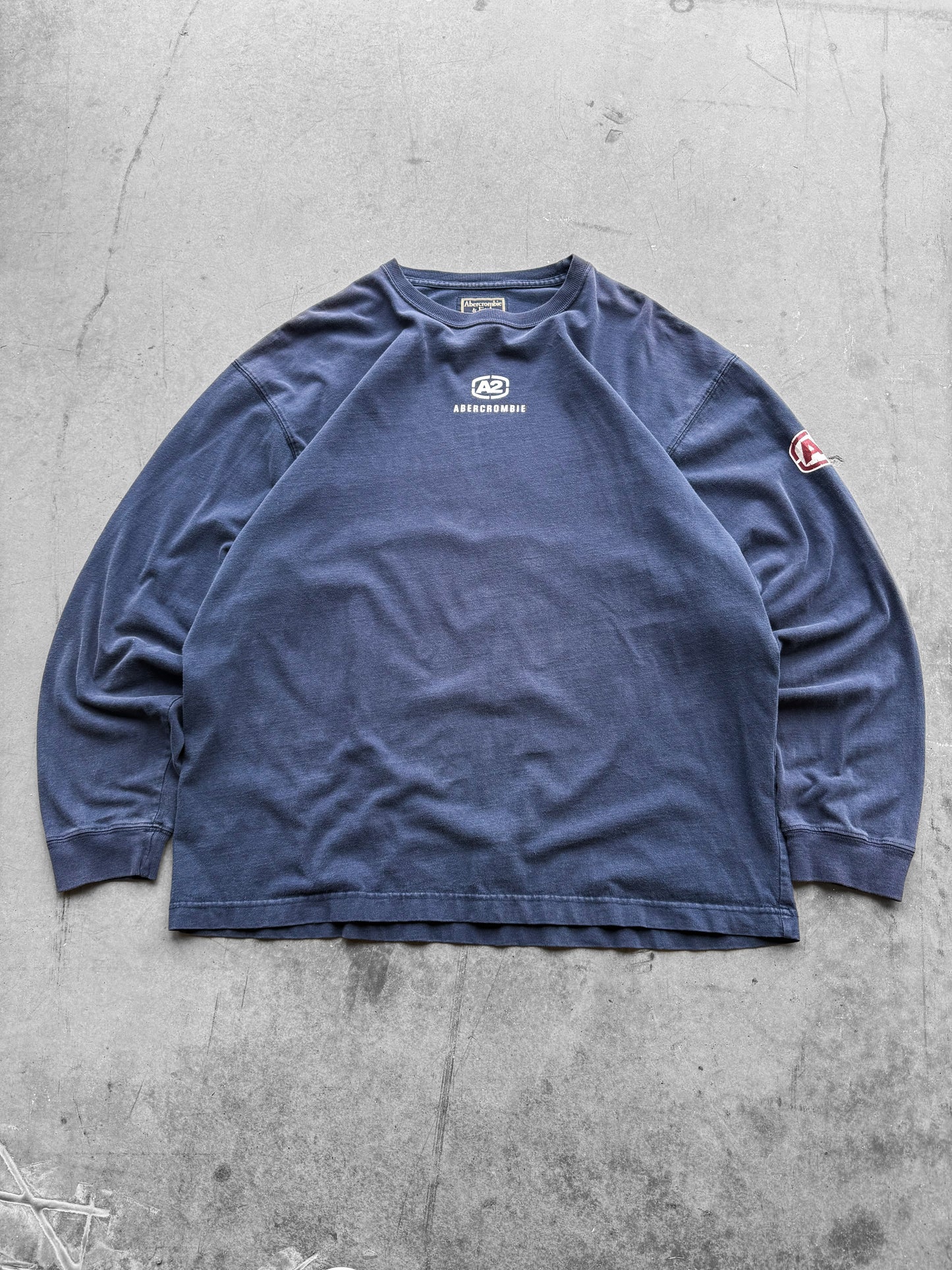 Vintage 2000s Abercrombie & Fitch Long Sleeve Navy Tee ( XL )