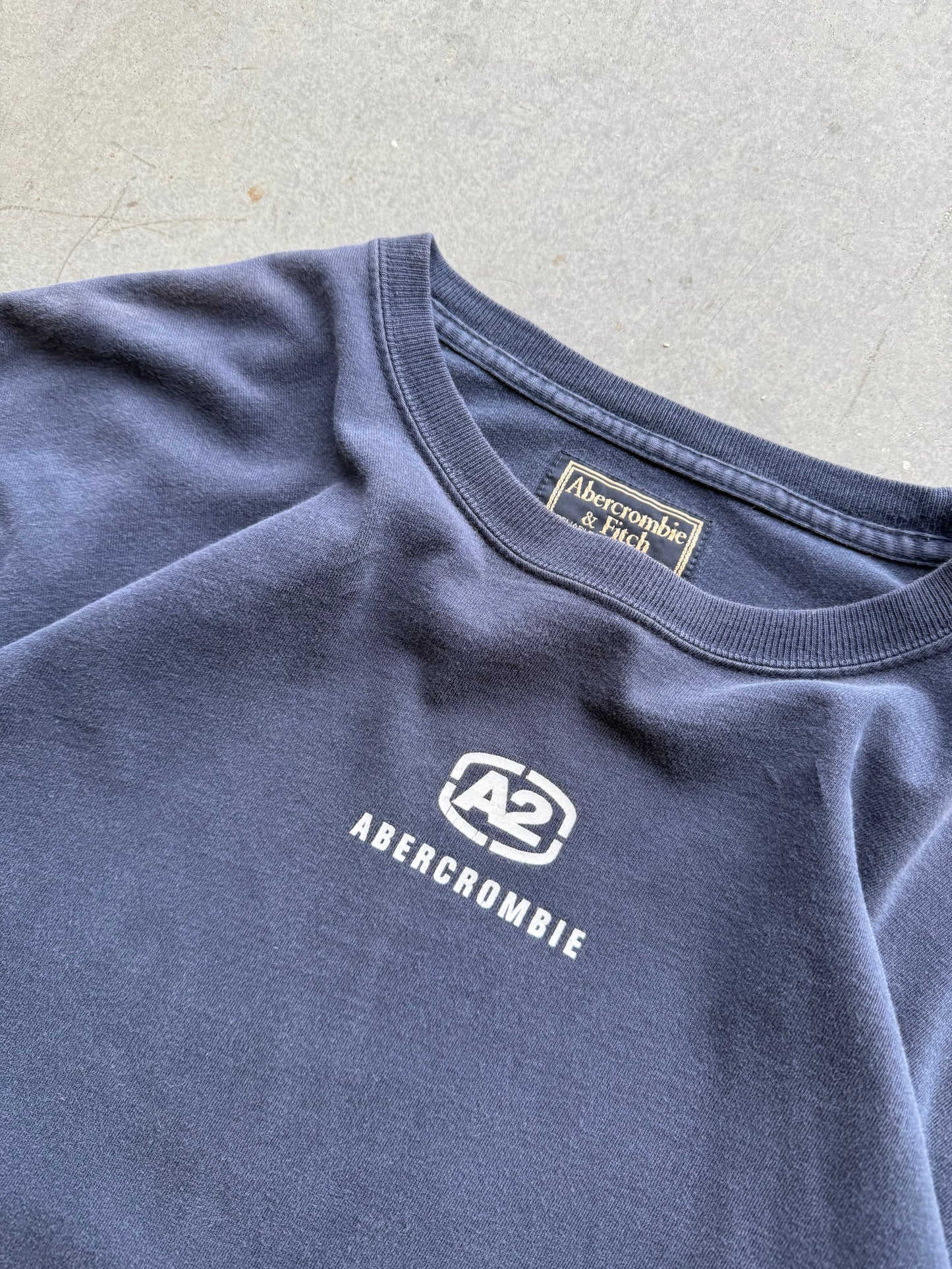 Vintage 2000s Abercrombie & Fitch Long Sleeve Navy Tee ( XL )
