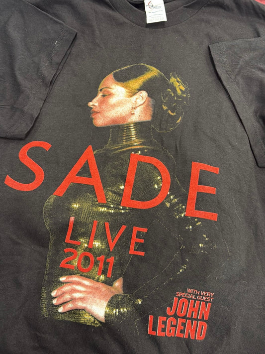 Vintage 2011 Sade Live In Concert Tee ( XXL )