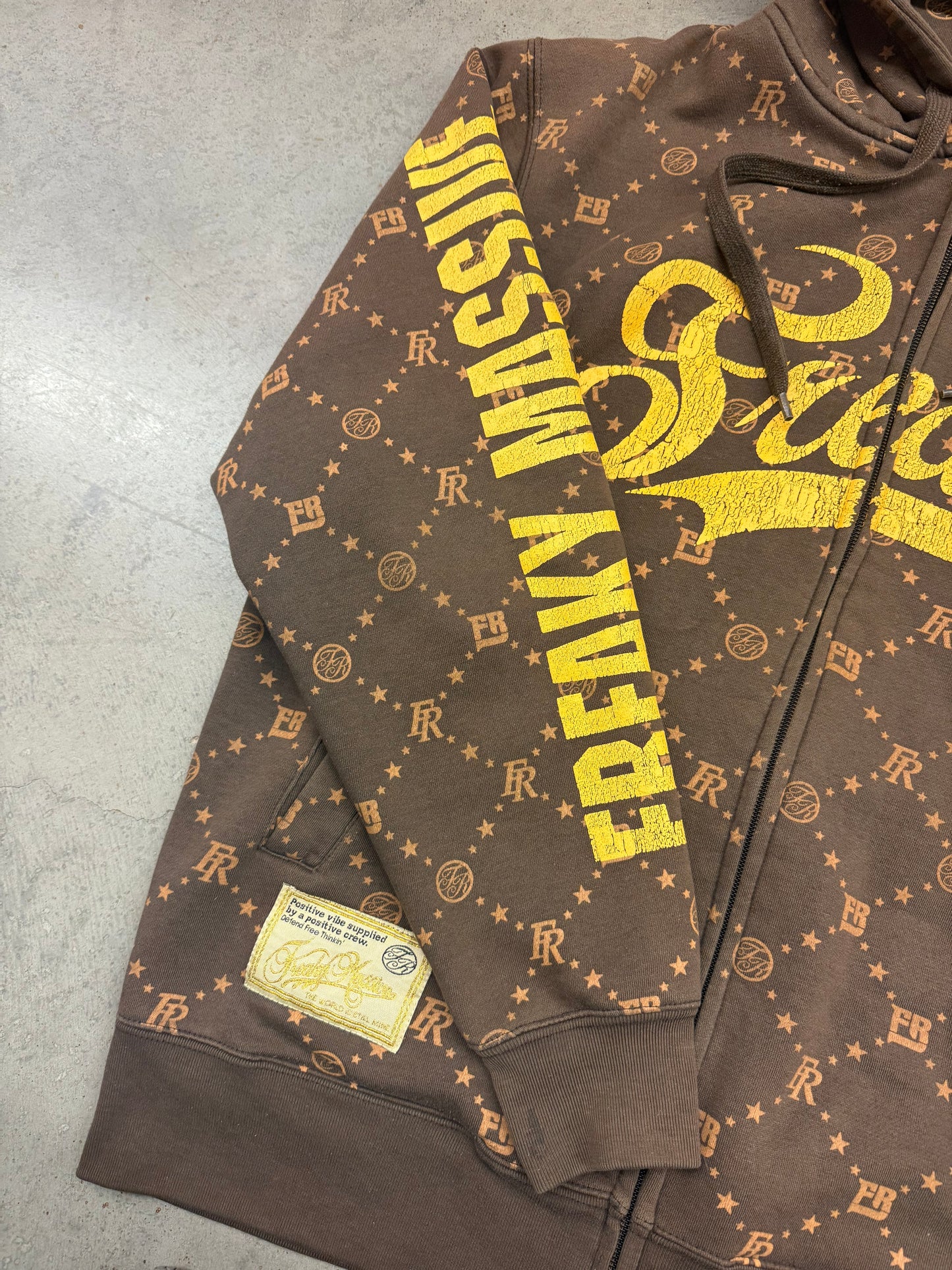 Vintage 2000s Y2K Freaky Massive Zip Up Hoodie ( XL )