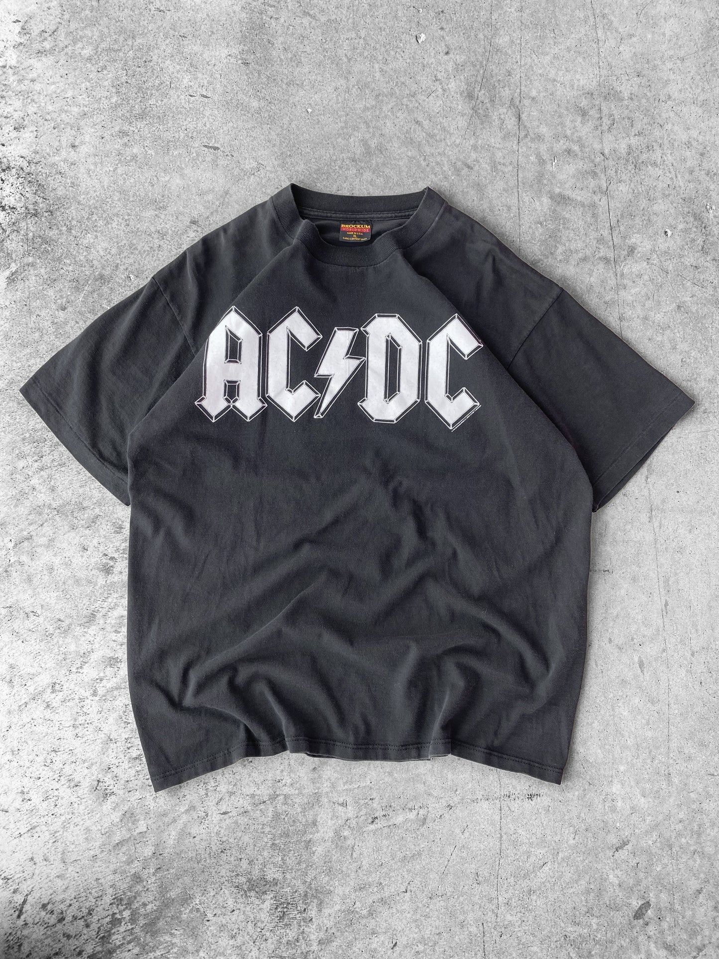 Vintage 1996 ACDC Ballbreaker World Tour Band Tee ( XL )