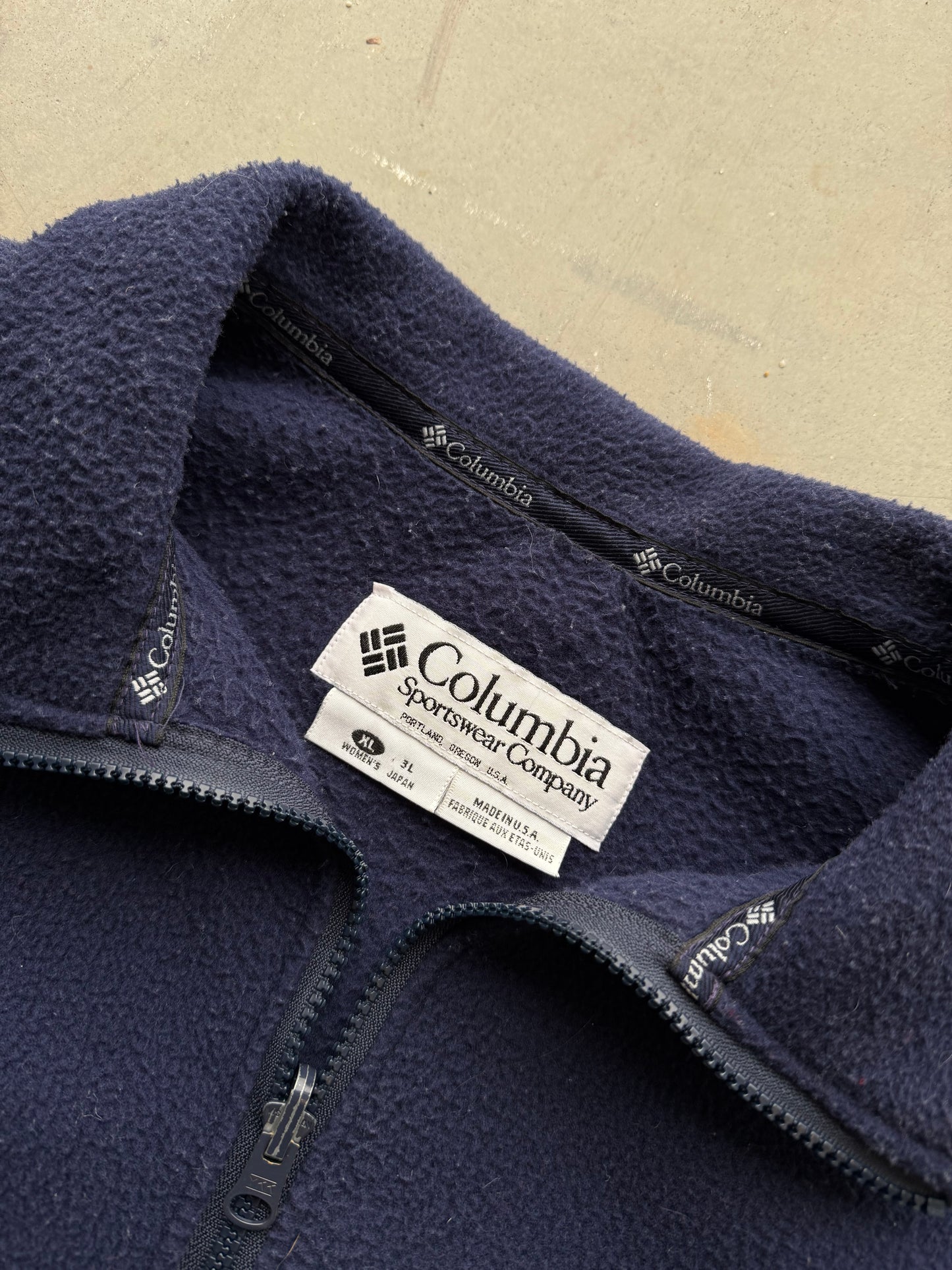 Vintage 1990s Columbia Sportswear Navy Zip Up Fleece ( XL )