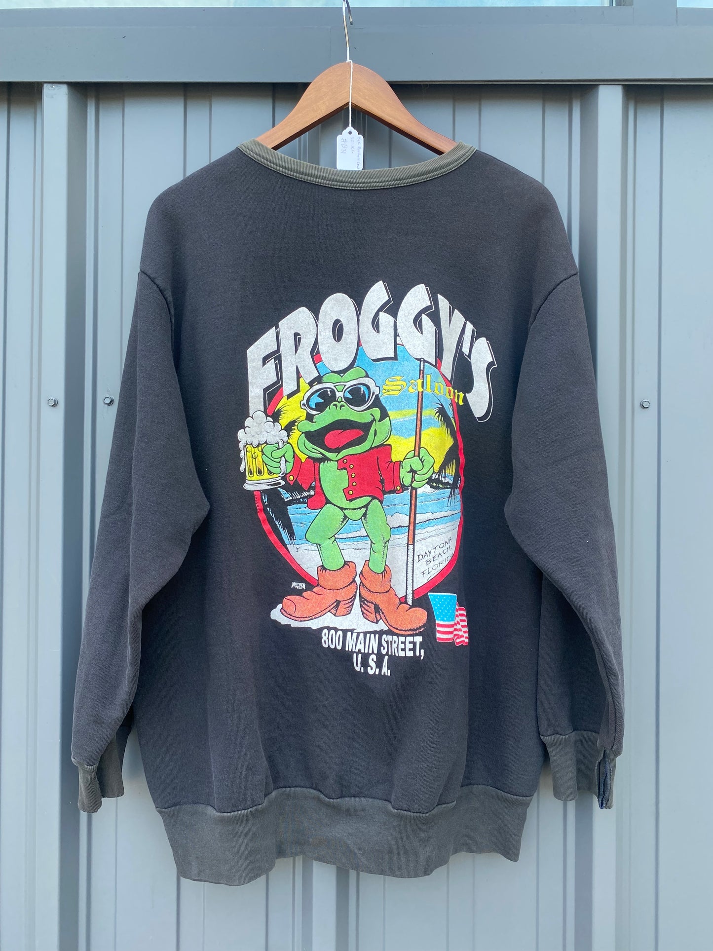 Vintage 90’s Froggy’s Saloon Black Faded & Distressed Crewneck ( XL )