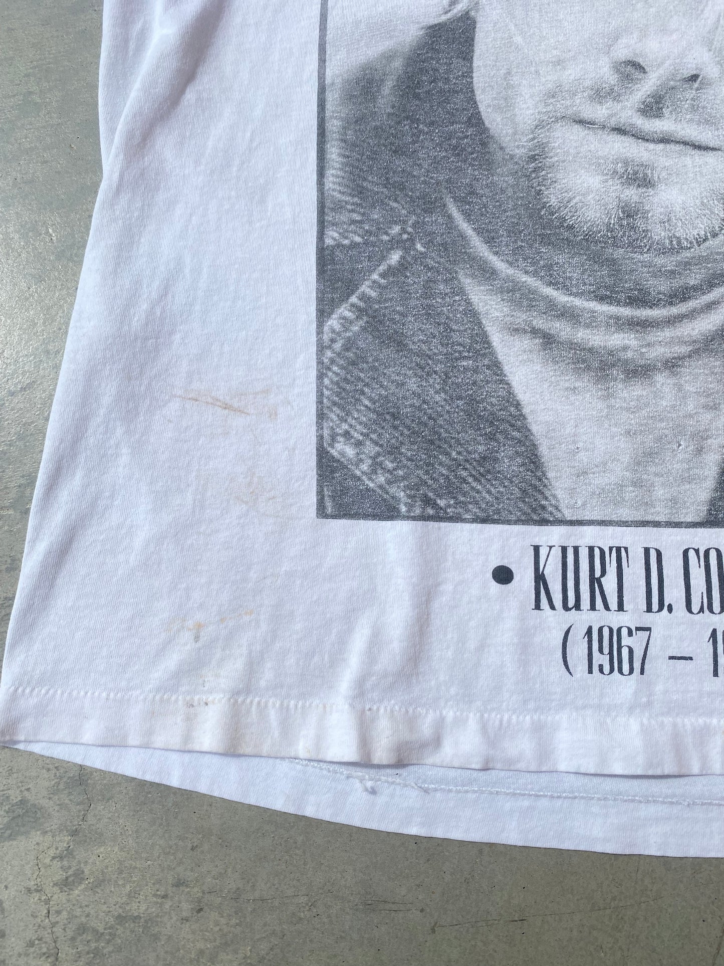 Vintage 1994 Kurt Cobain Memorial Mascara Tee ( XL )