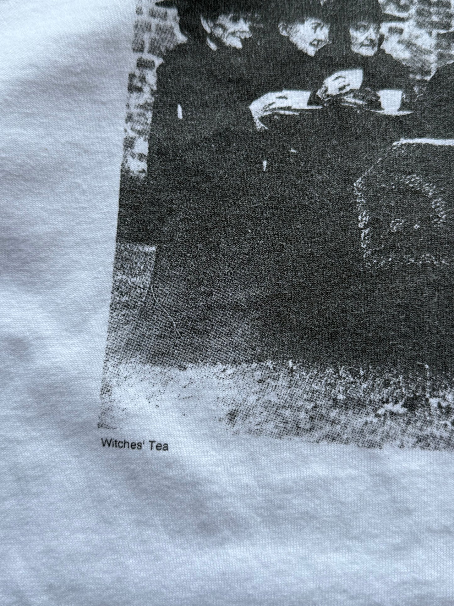 Vintage 1990s Witches Tea Party Art Tee ( Large )