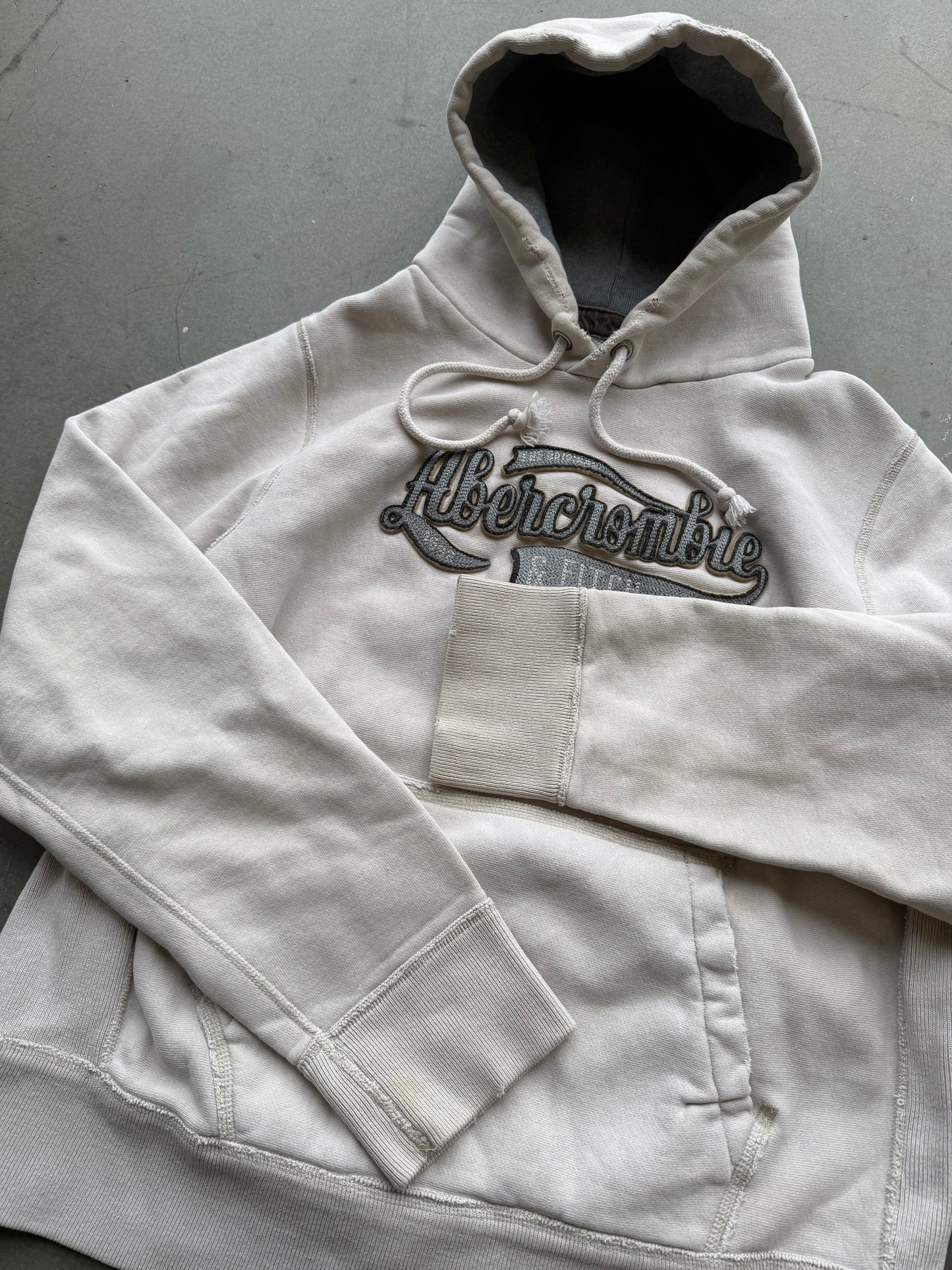 Vintage Y2K Heavyweight Abercrombie & Fitch Embroidered Mens Hoodie (  Large )